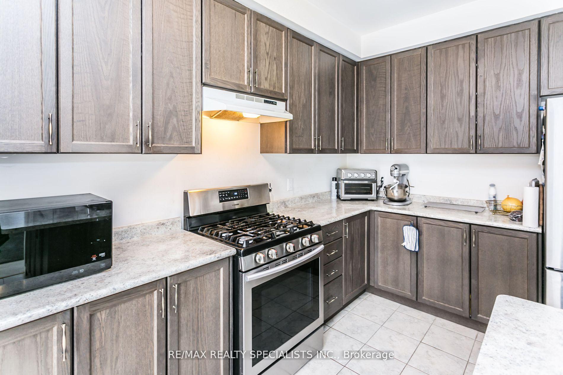 Photo 19 of 1558 Carr Landing, Milton, Ford — HOMEH