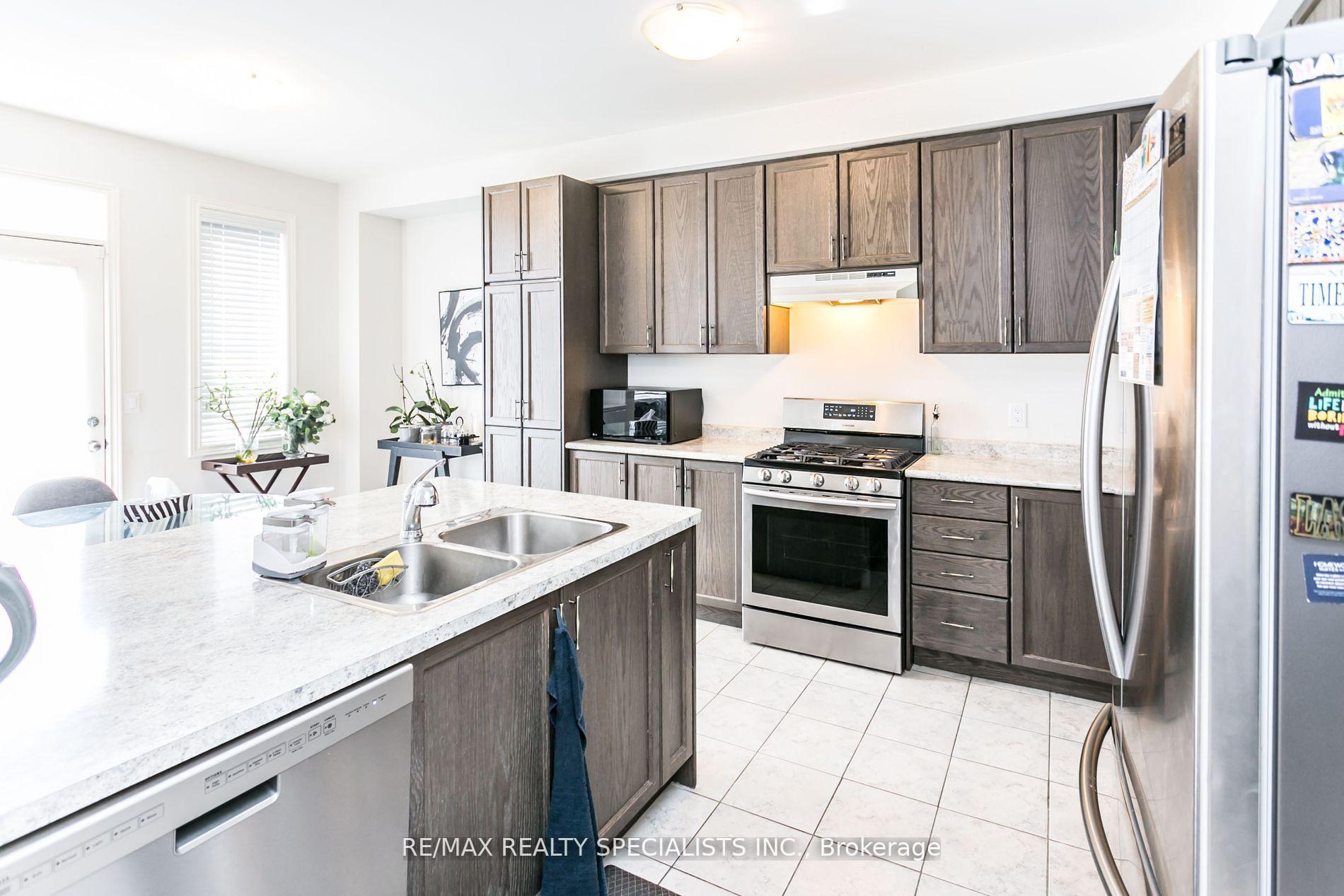 Photo 23 of 1558 Carr Landing, Milton, Ford — HOMEH