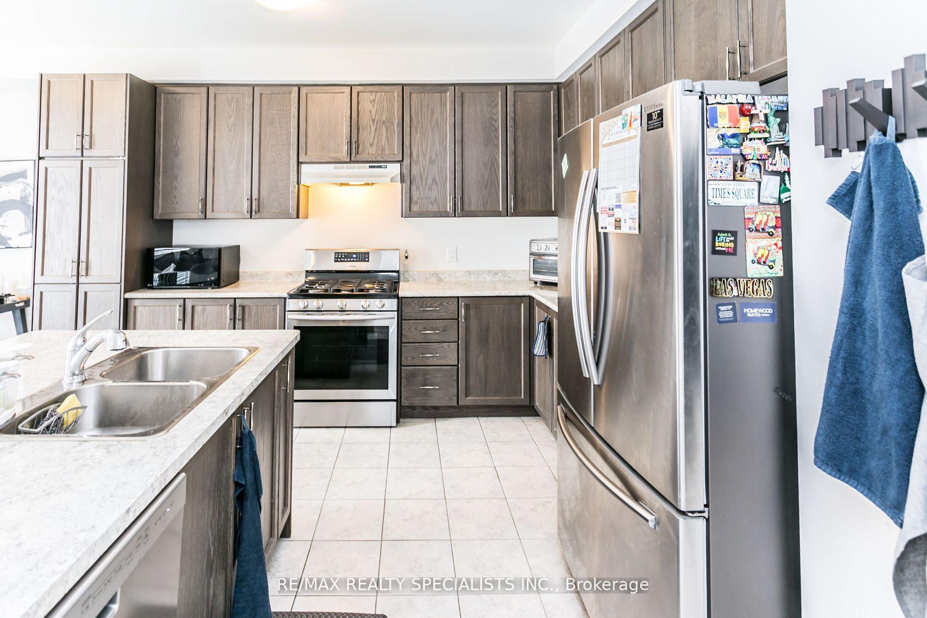 Photo 24 of 1558 Carr Landing, Milton, Ford — HOMEH