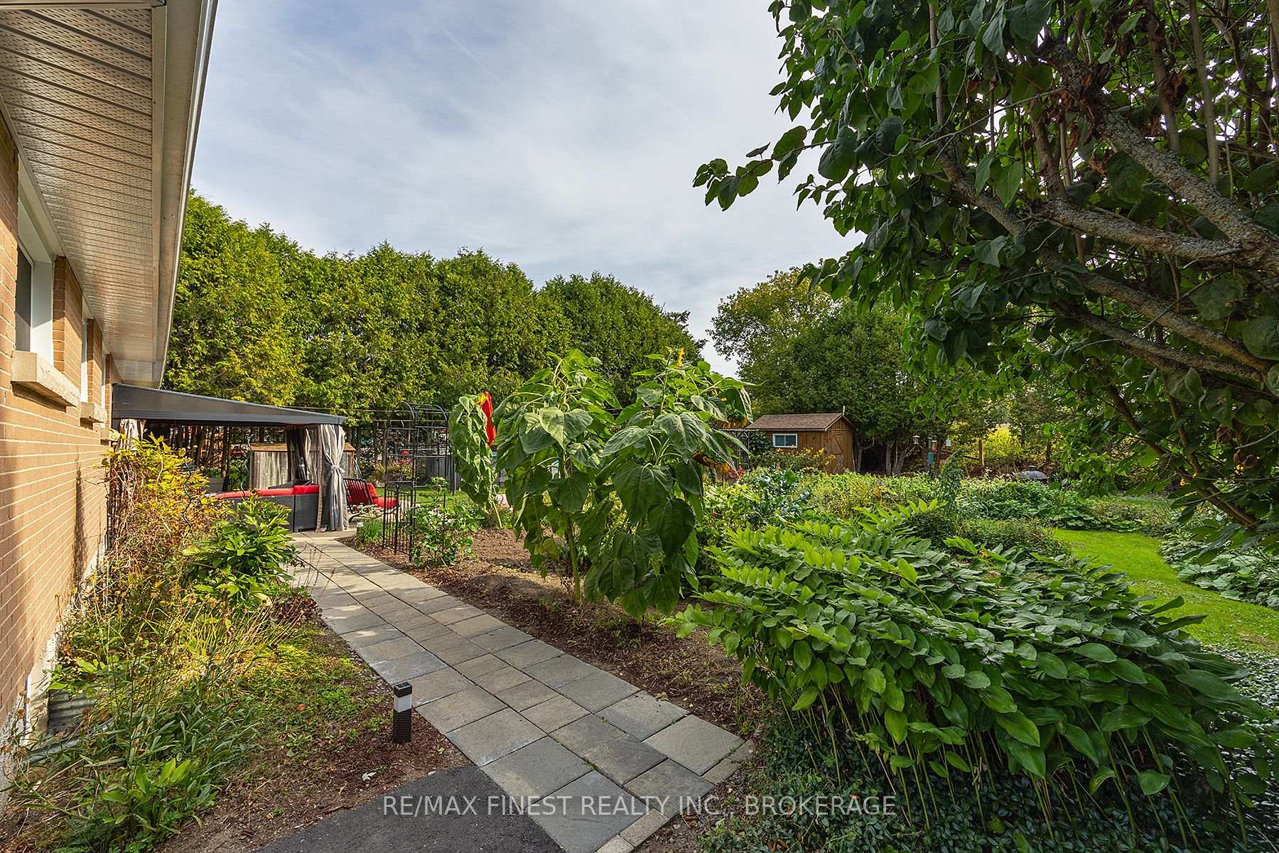 Photo 46 of 2232 Mckendry Road, Kingston, City North of 401 — HOMEH