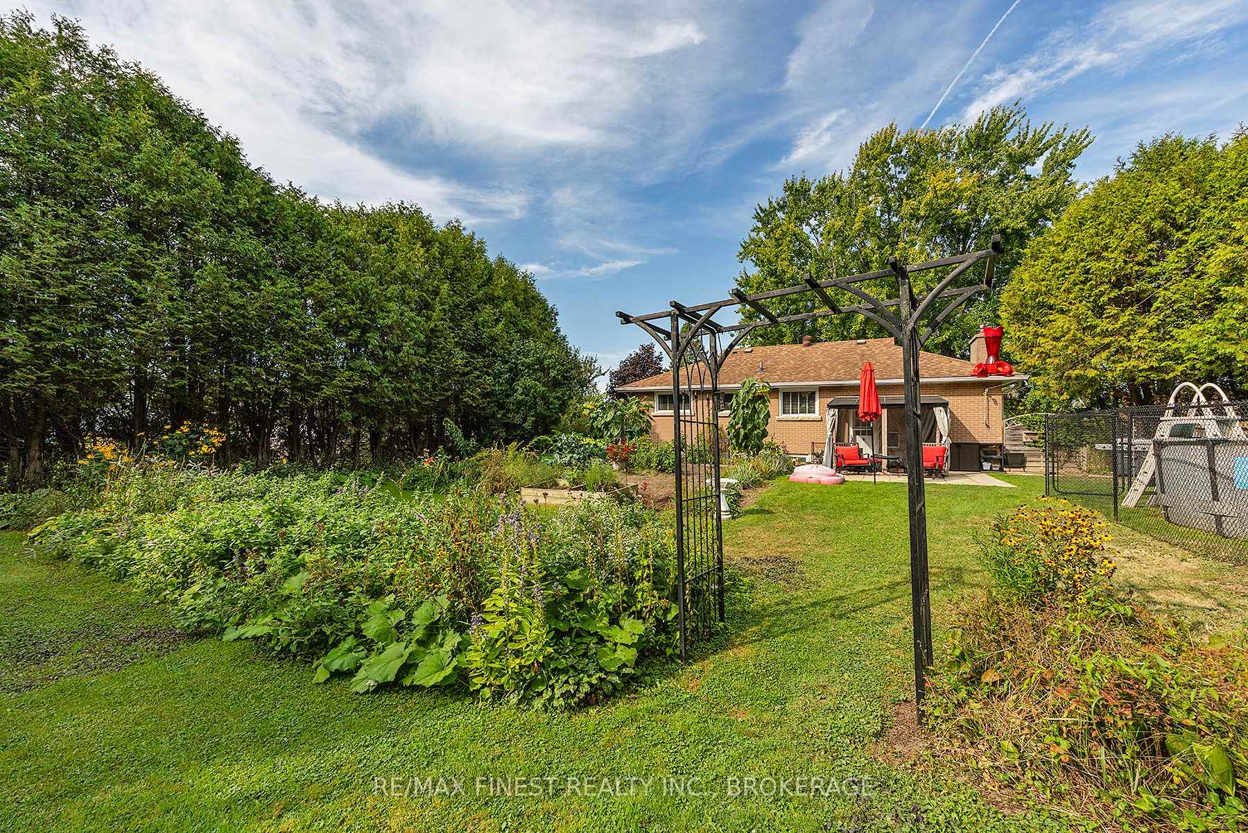 Photo 48 of 2232 Mckendry Road, Kingston, City North of 401 — HOMEH