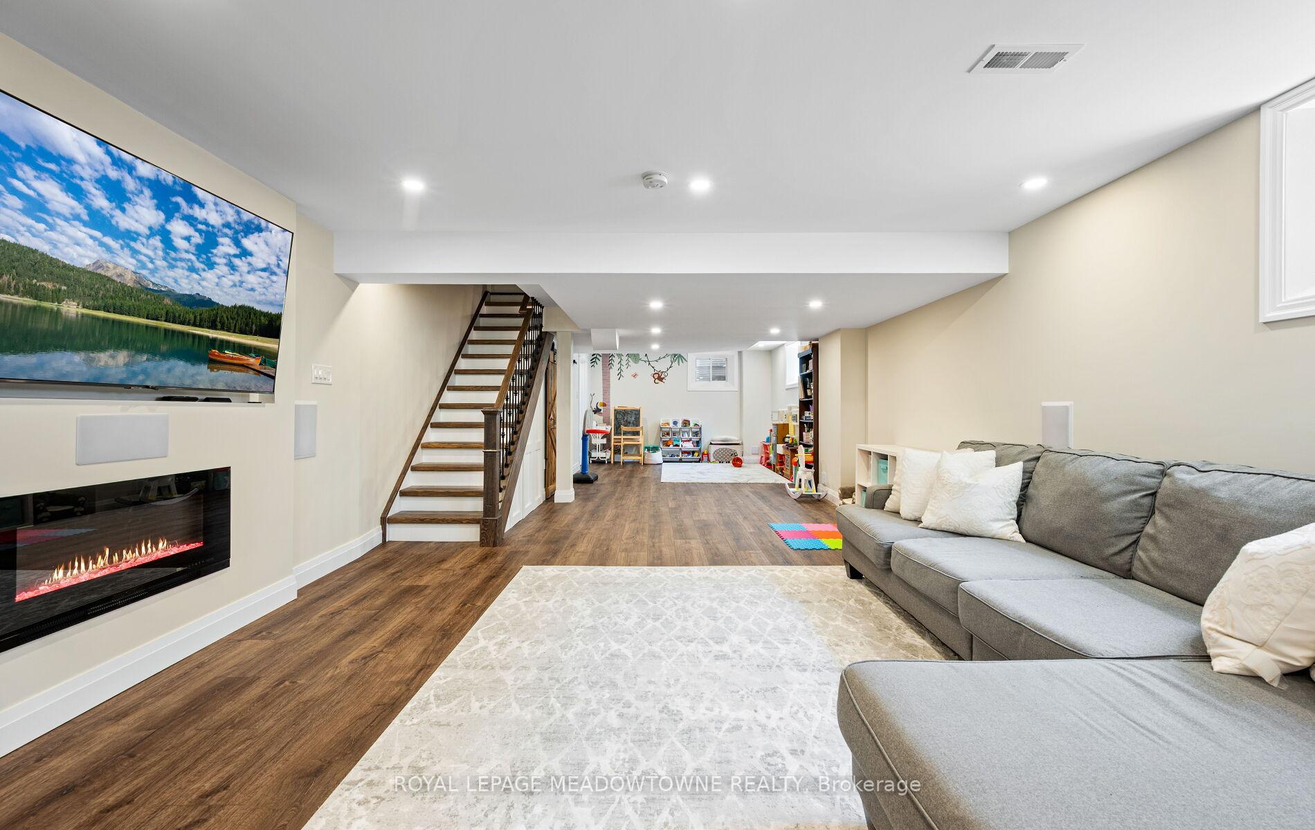 Photo 31 of 663 Snider Terrace, Milton, Coates — HOMEH