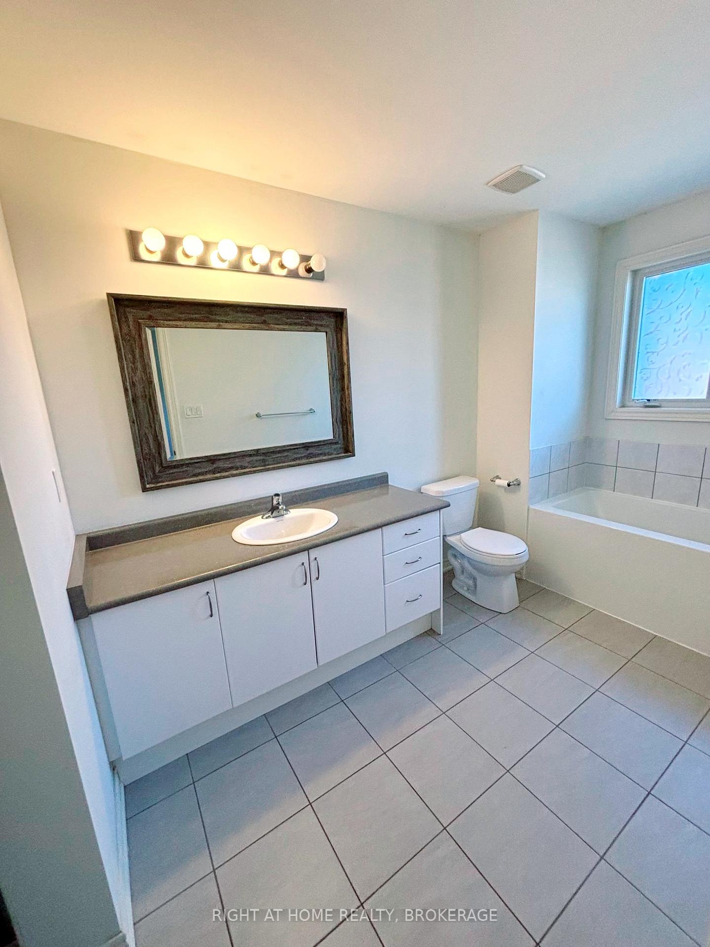 Photo 17 of 65 Skinner Road, Hamilton, Waterdown — HOMEH