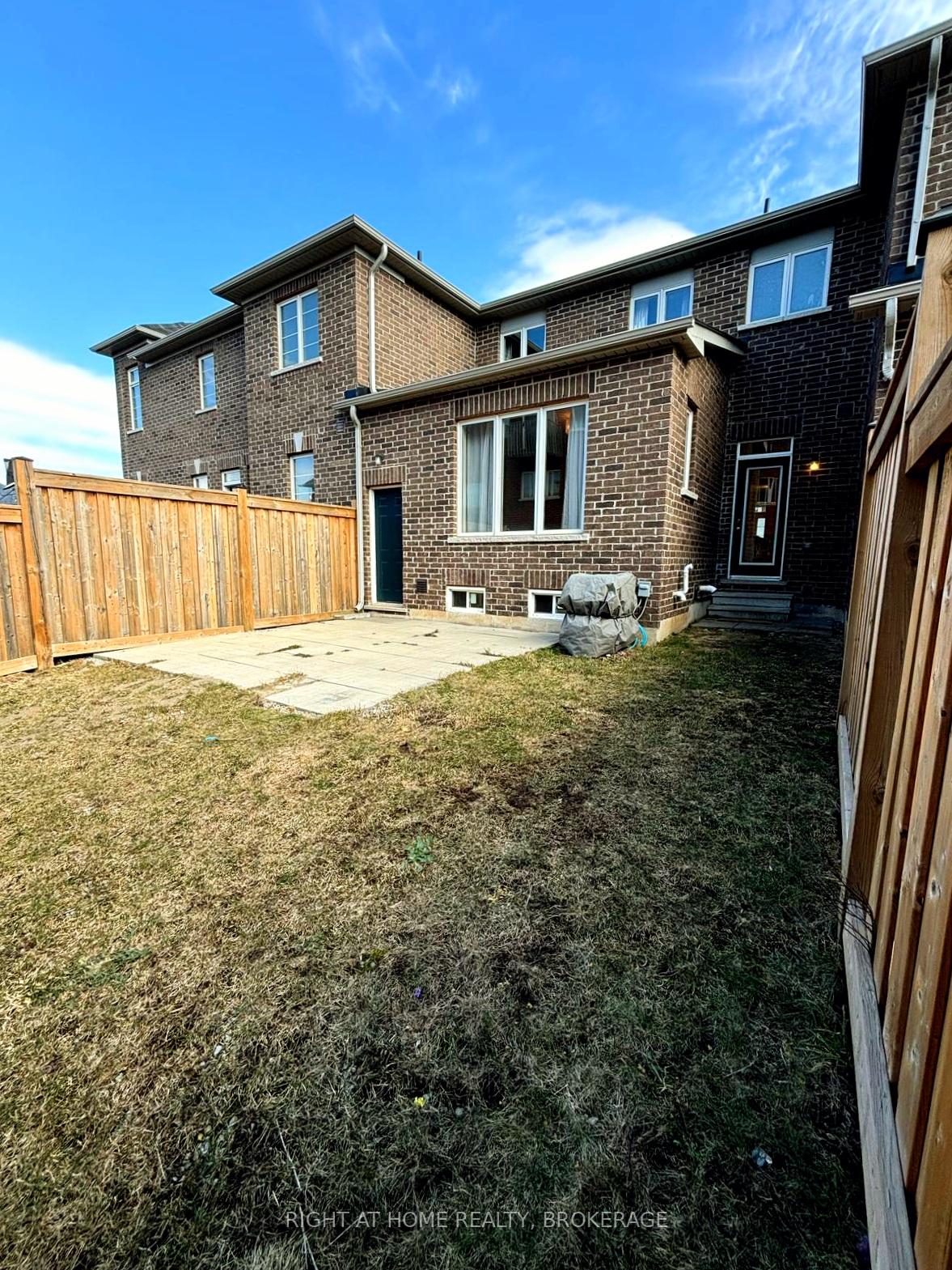 Photo 23 of 65 Skinner Road, Hamilton, Waterdown — HOMEH