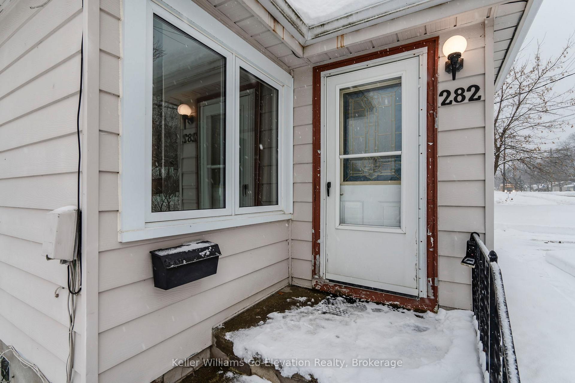 Photo 5 of 282 Eighth Street, Midland — HOMEH