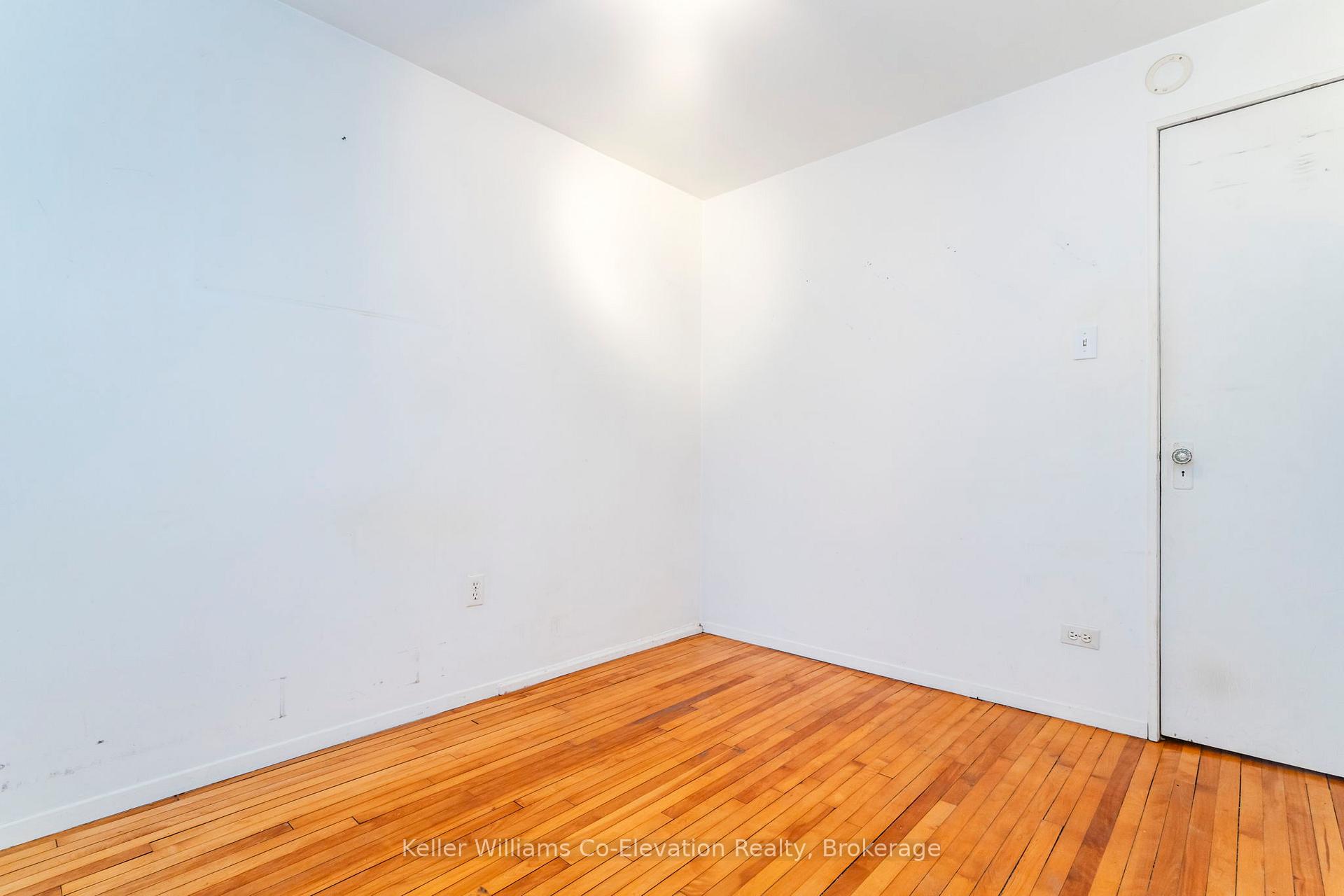 Photo 26 of 282 Eighth Street, Midland — HOMEH