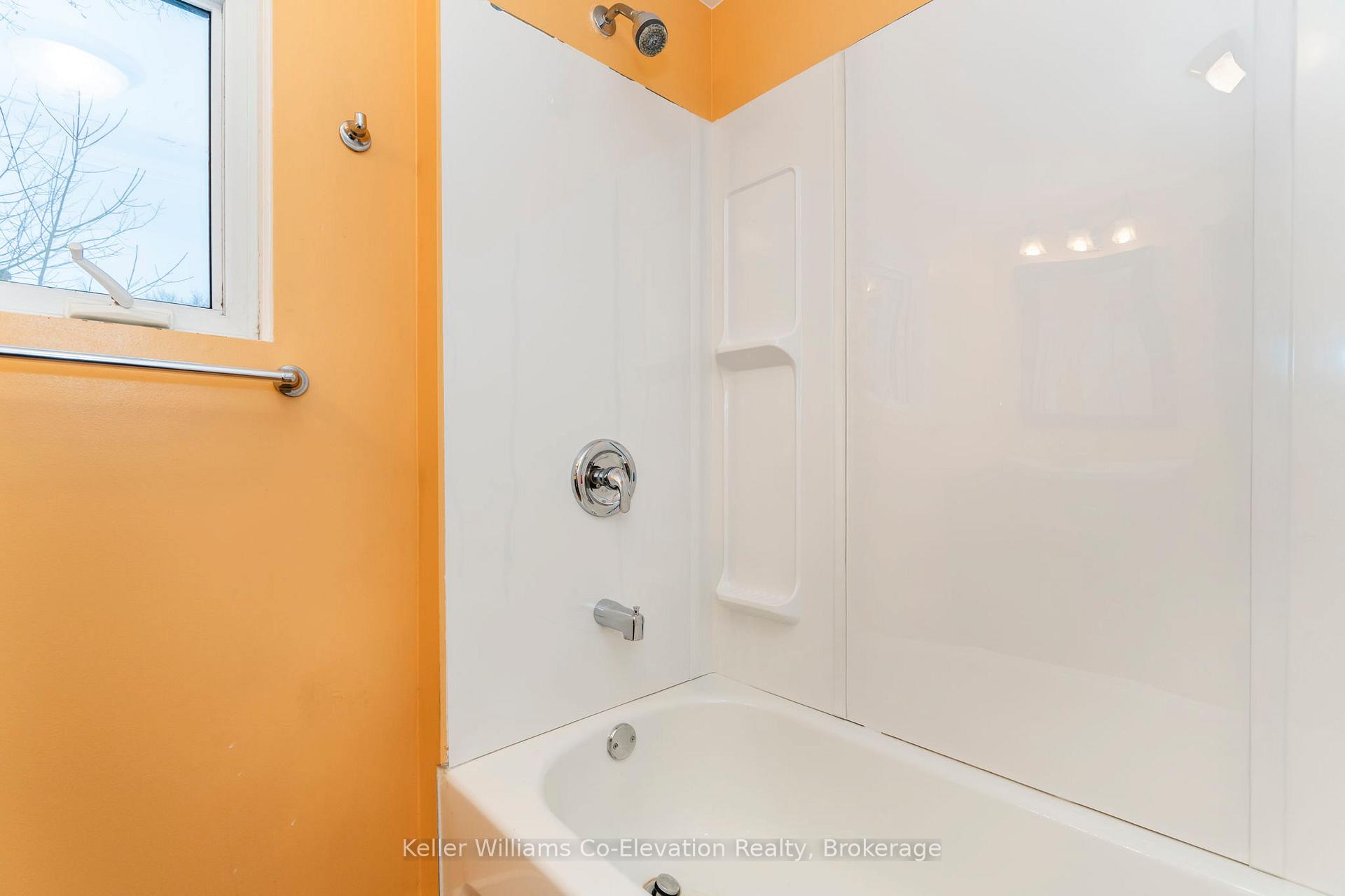 Photo 28 of 282 Eighth Street, Midland — HOMEH