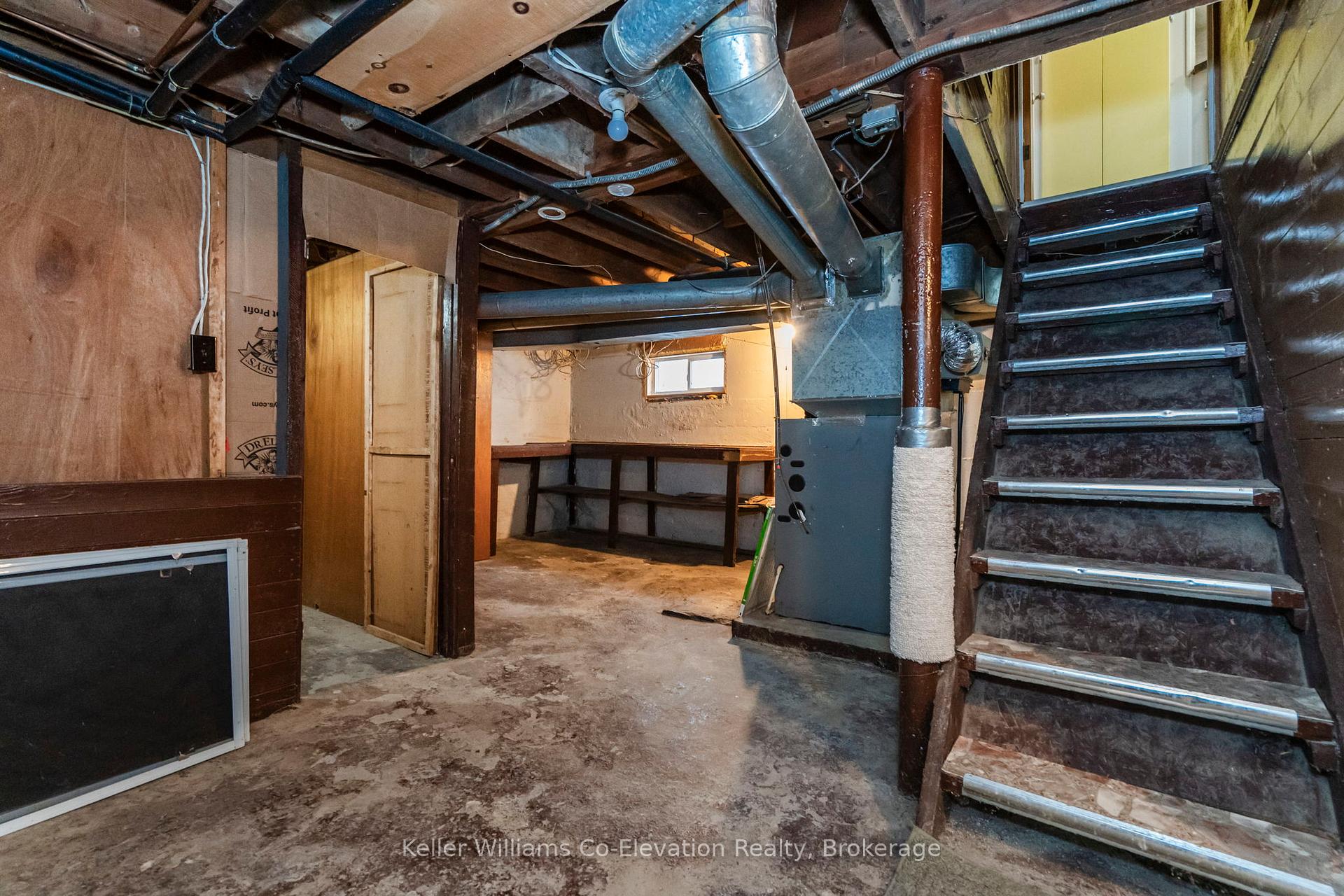 Photo 30 of 282 Eighth Street, Midland — HOMEH