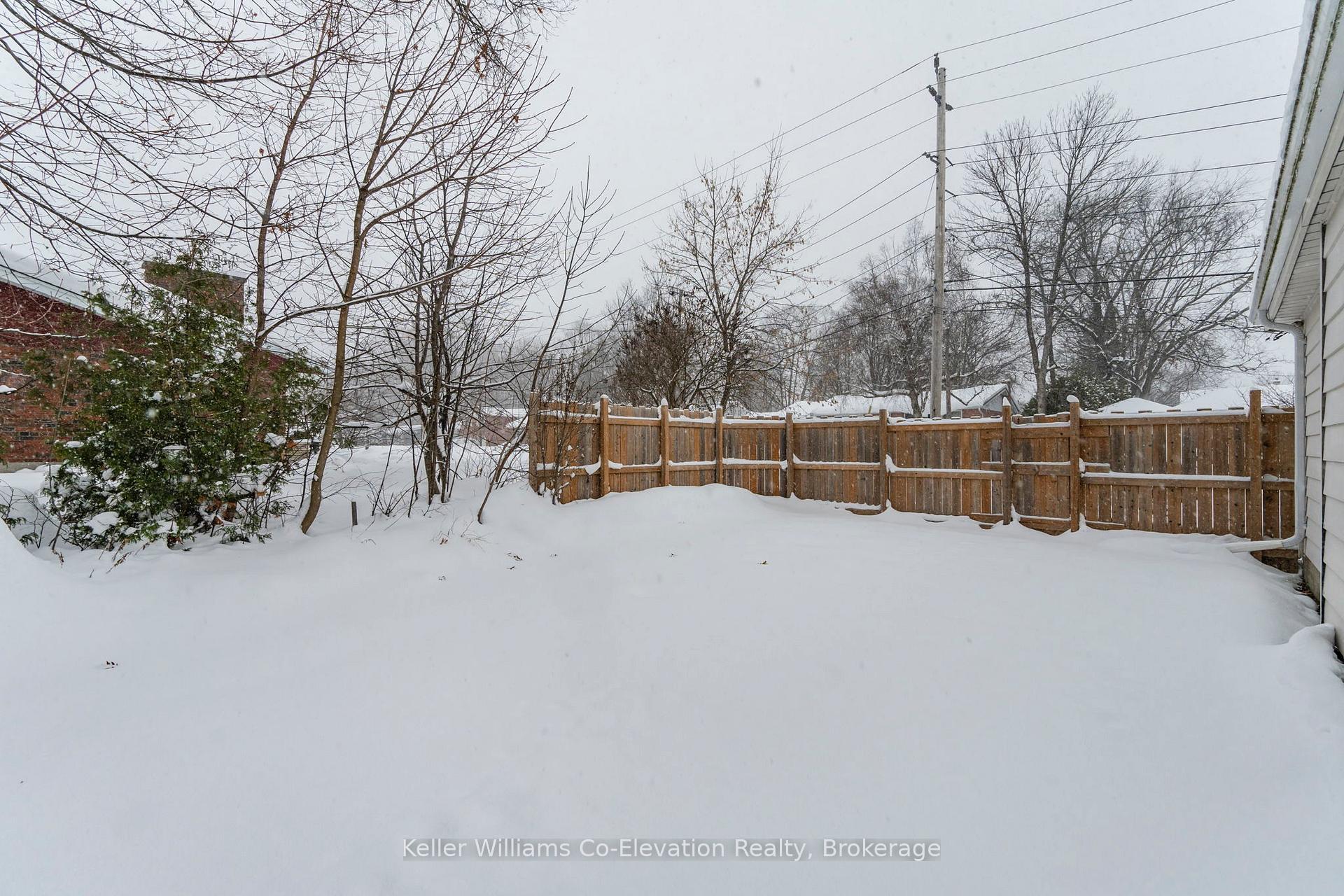 Photo 35 of 282 Eighth Street, Midland — HOMEH