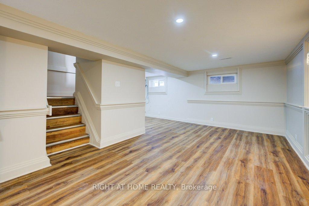 Photo 28 of 144 Mooregate Crescent, Kitchener — HOMEH