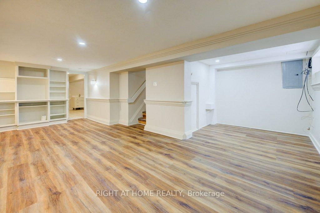 Photo 29 of 144 Mooregate Crescent, Kitchener — HOMEH