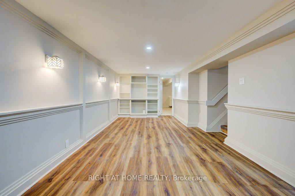 Photo 30 of 144 Mooregate Crescent, Kitchener — HOMEH