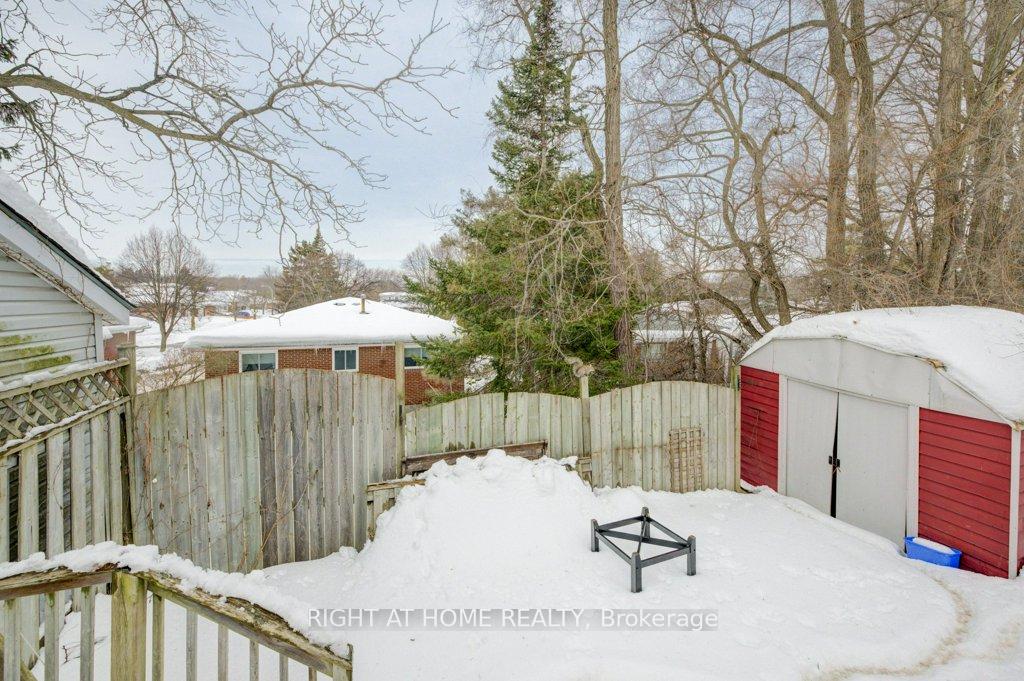 Photo 37 of 144 Mooregate Crescent, Kitchener — HOMEH