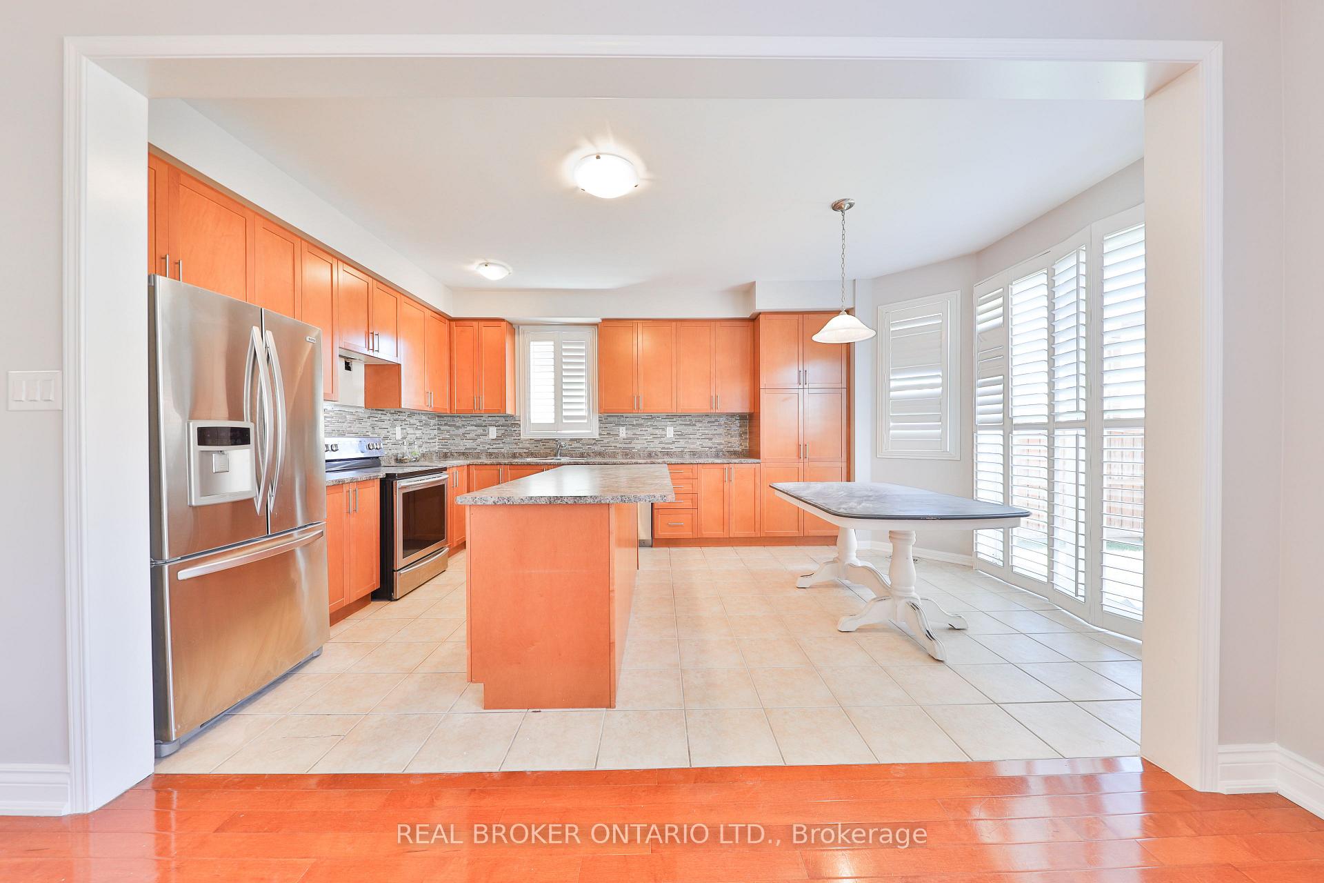 Photo 8 of 977 Savoline Boulevard, Milton, Harrison — HOMEH