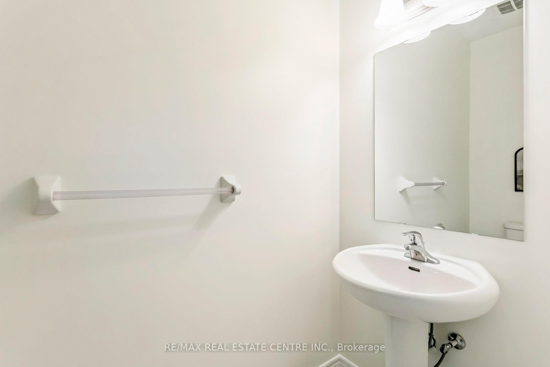 Photo 9 of 856 Miltonbrook Crescent, Milton, Willmott — HOMEH
