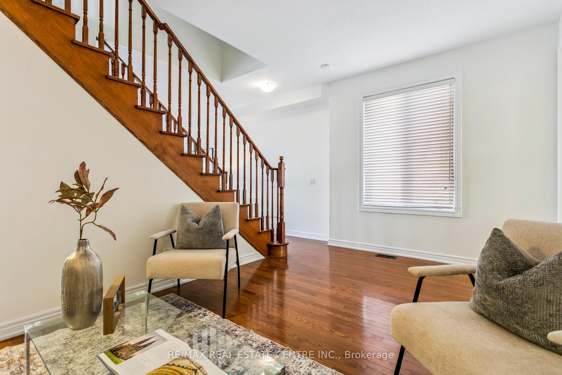 Photo 20 of 856 Miltonbrook Crescent, Milton, Willmott — HOMEH
