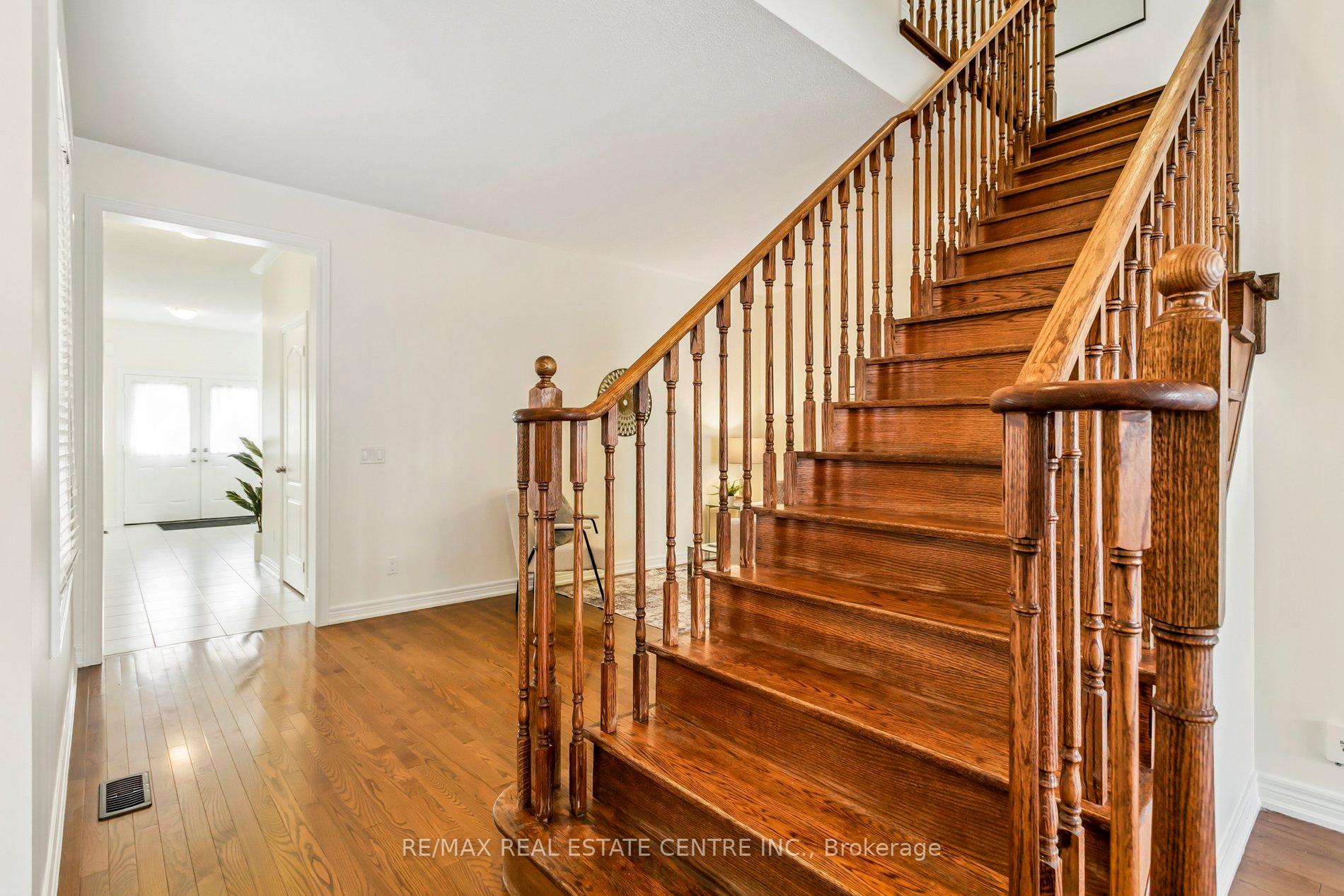 Photo 40 of 856 Miltonbrook Crescent, Milton, Willmott — HOMEH