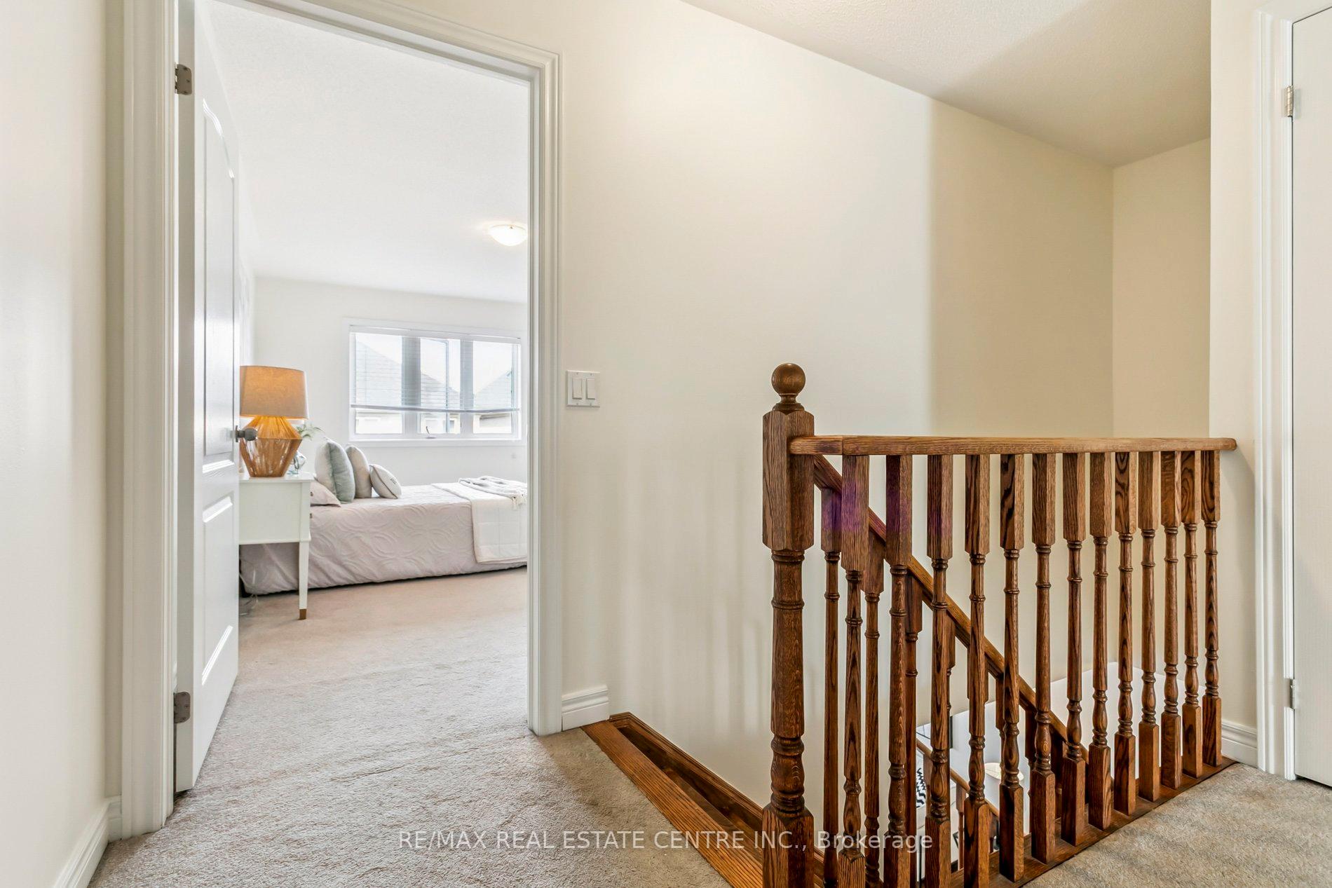 Photo 14 of 856 Miltonbrook Crescent, Milton, Willmott — HOMEH