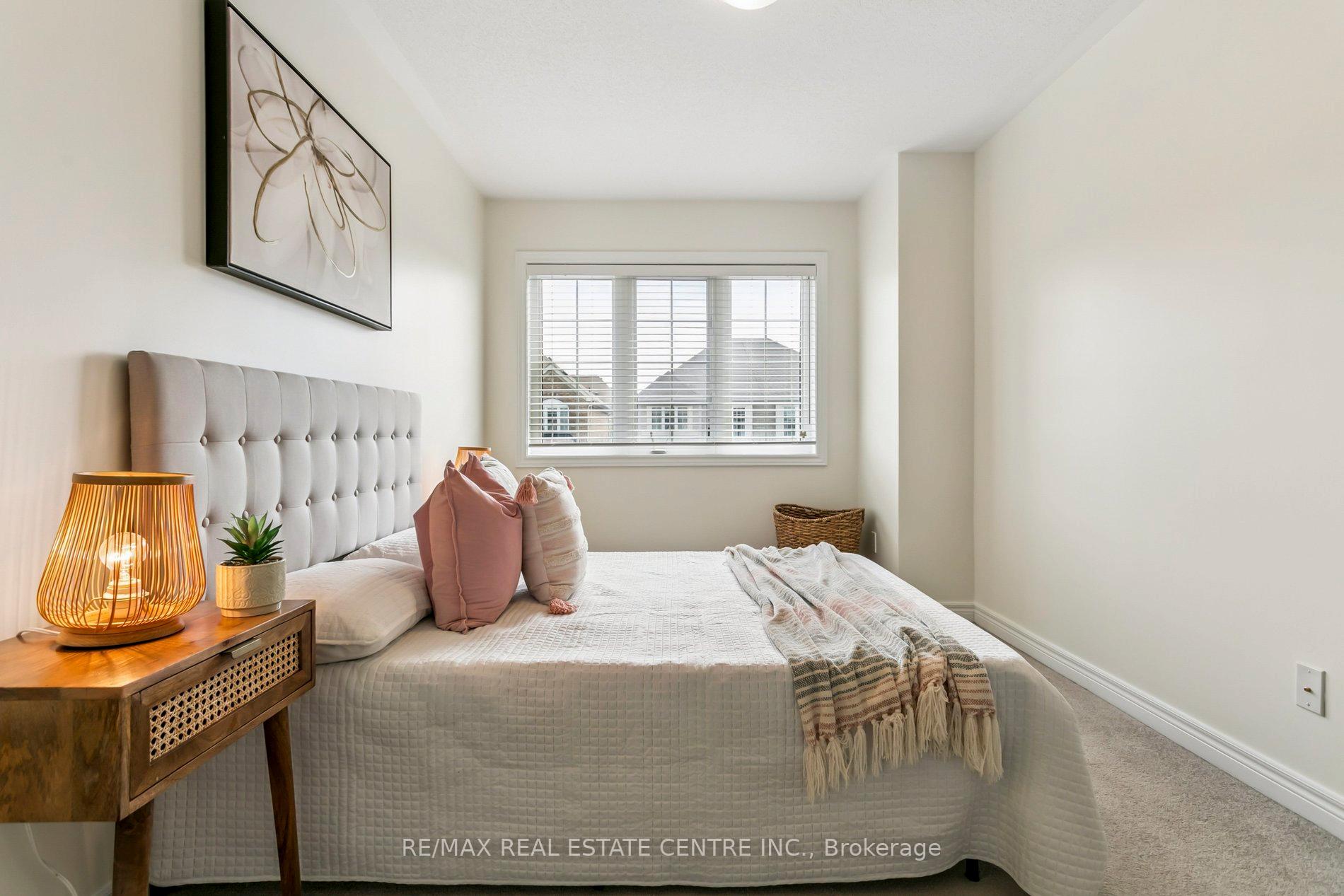 Photo 43 of 856 Miltonbrook Crescent, Milton, Willmott — HOMEH