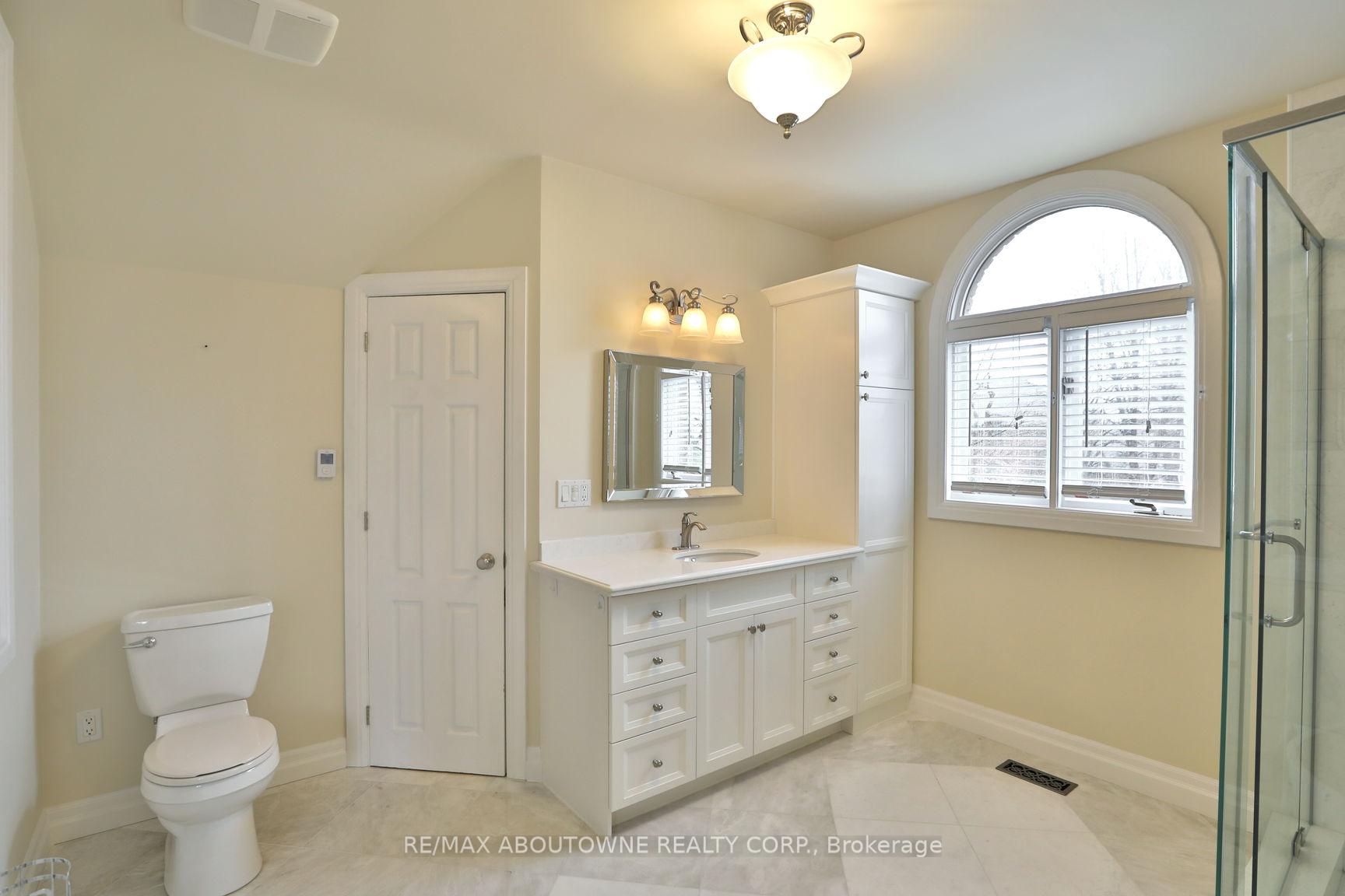 Photo 22 of 301 Lloyminn Avenue, Hamilton, Ancaster — HOMEH