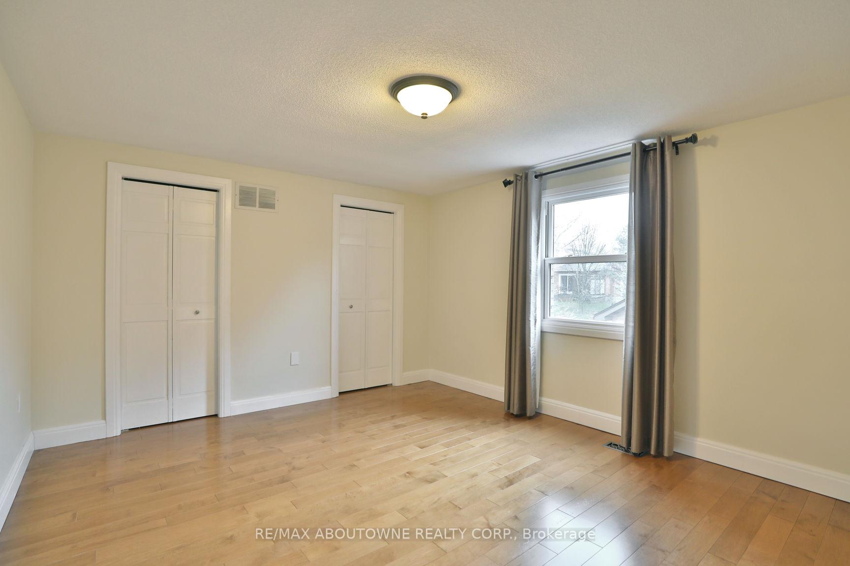 Photo 25 of 301 Lloyminn Avenue, Hamilton, Ancaster — HOMEH