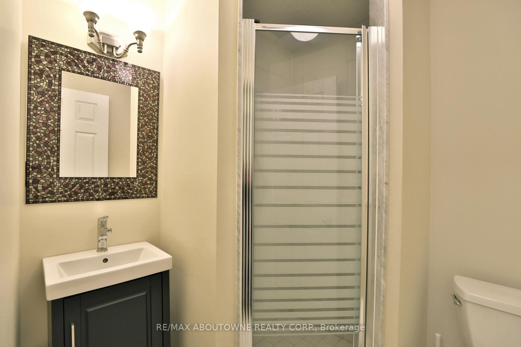 Photo 31 of 301 Lloyminn Avenue, Hamilton, Ancaster — HOMEH