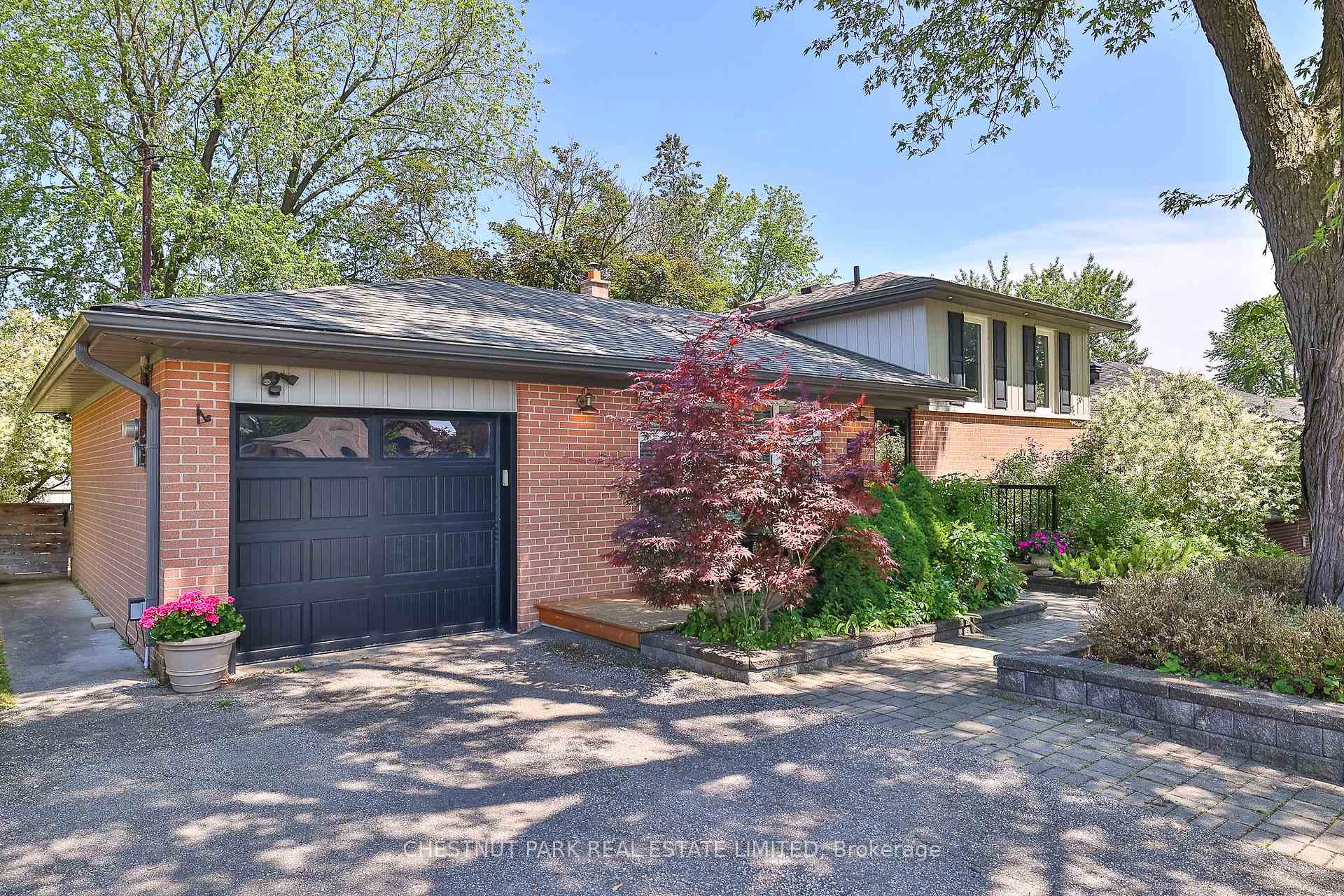 Photo 2 of 17 Arrowflight Drive, Markham, Bullock — HOMEH