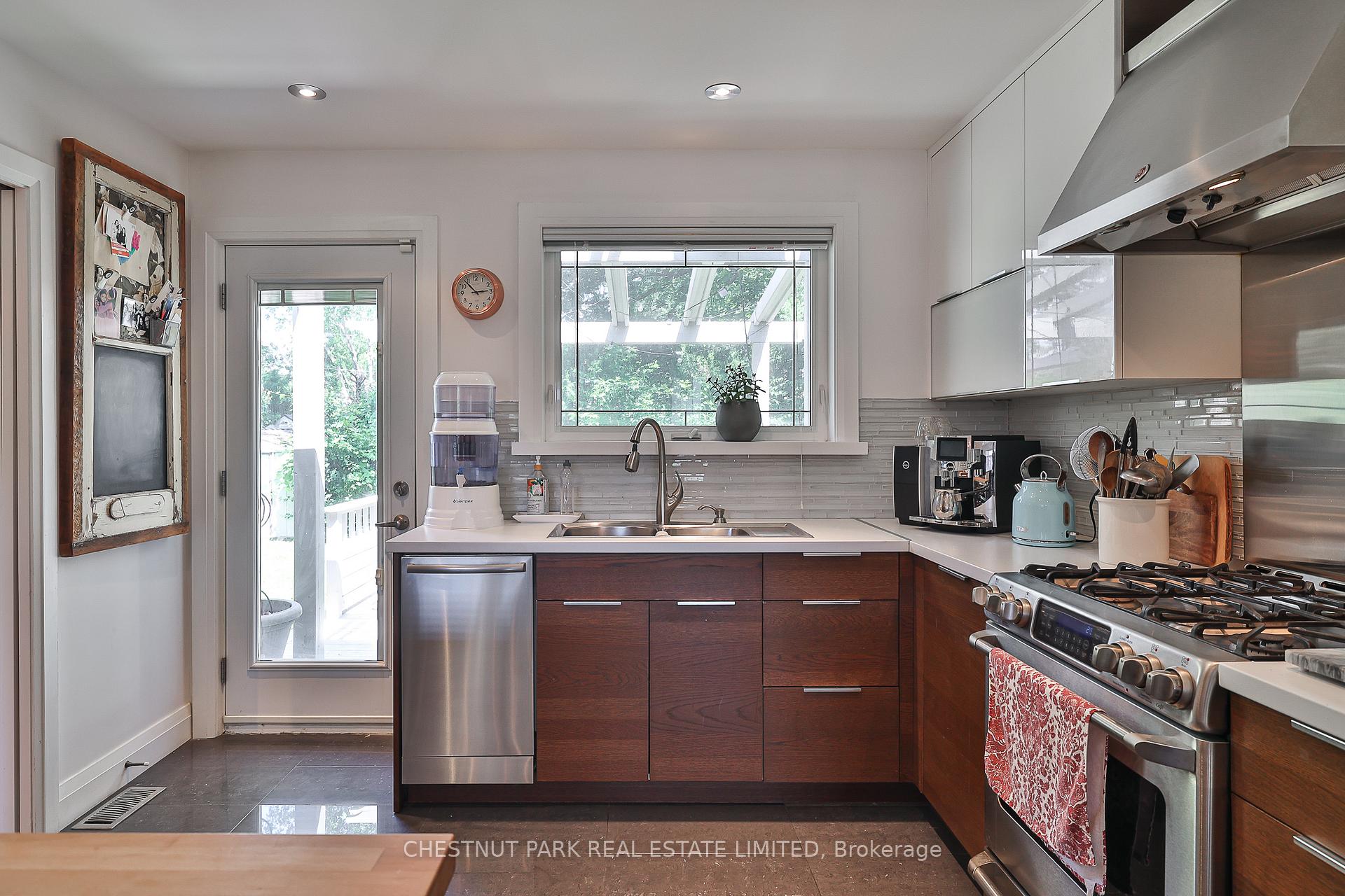 Photo 9 of 17 Arrowflight Drive, Markham, Bullock — HOMEH