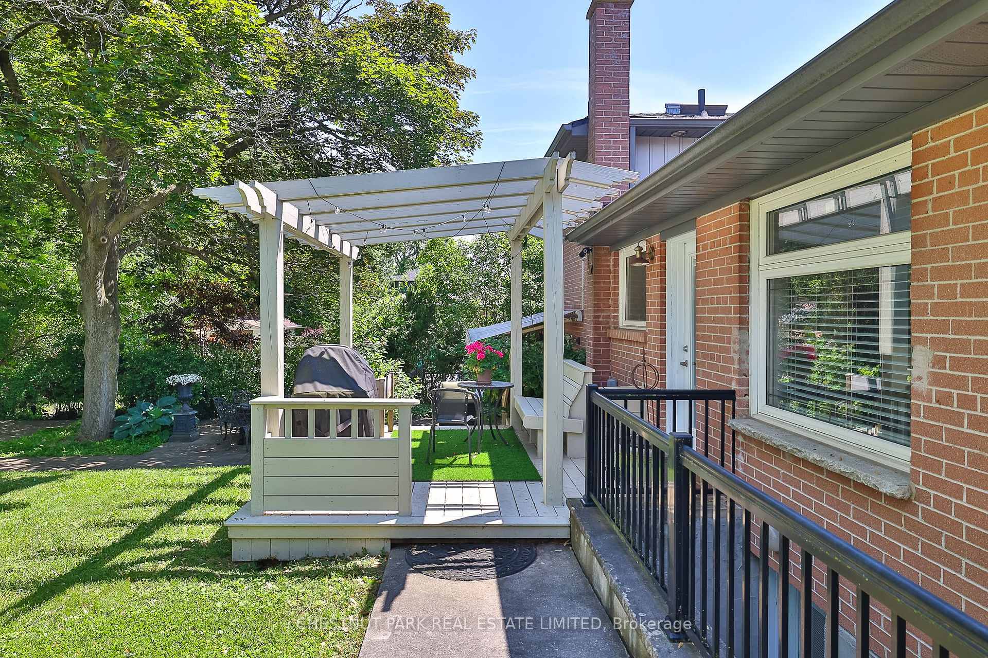 Photo 43 of 17 Arrowflight Drive, Markham, Bullock — HOMEH