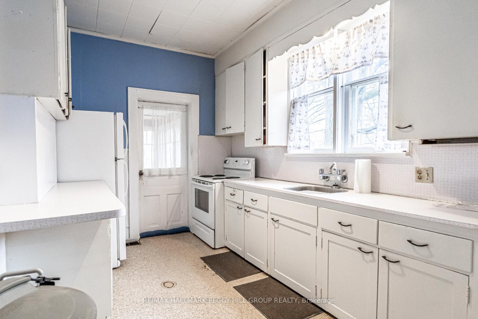 Photo 3 of 437 Midland Avenue, Midland — HOMEH
