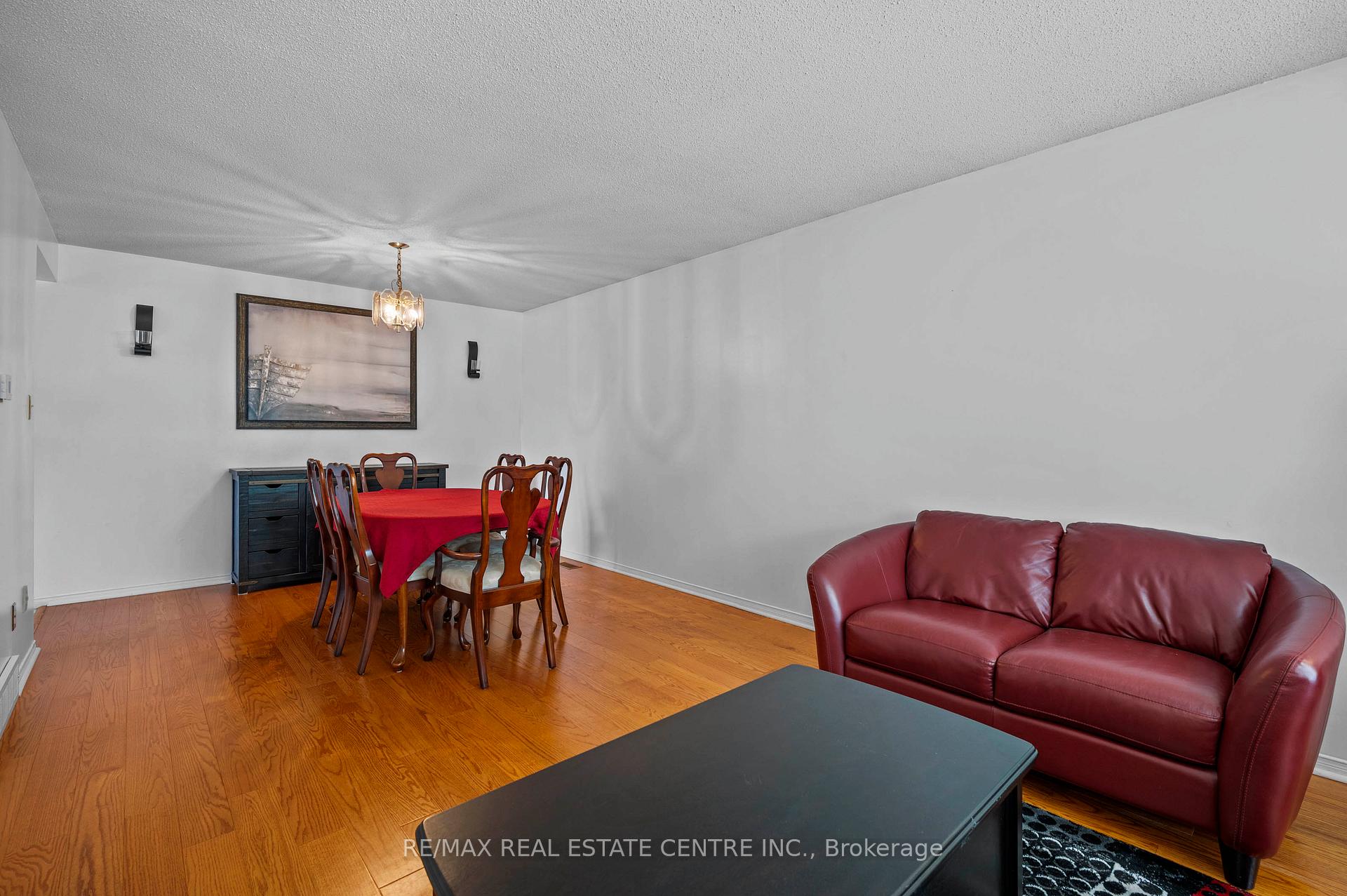 Photo 8 of 89 High Acres Crescent, Kitchener — HOMEH