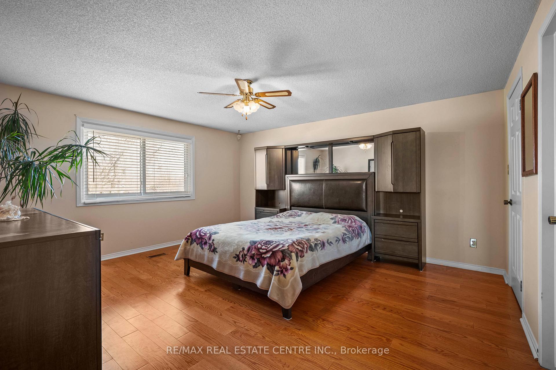 Photo 17 of 89 High Acres Crescent, Kitchener — HOMEH