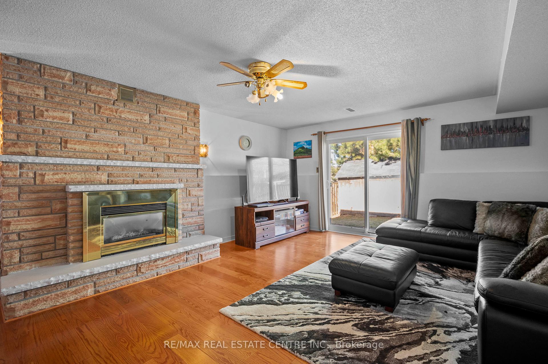 Photo 25 of 89 High Acres Crescent, Kitchener — HOMEH