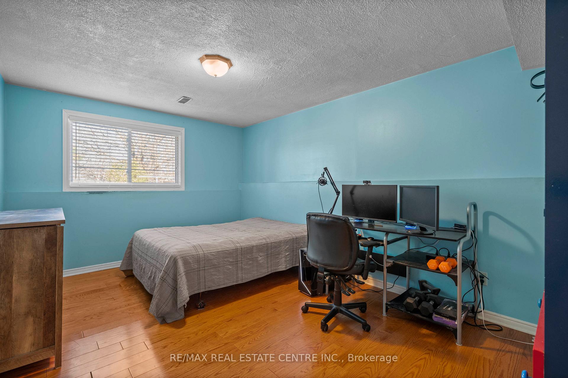 Photo 28 of 89 High Acres Crescent, Kitchener — HOMEH