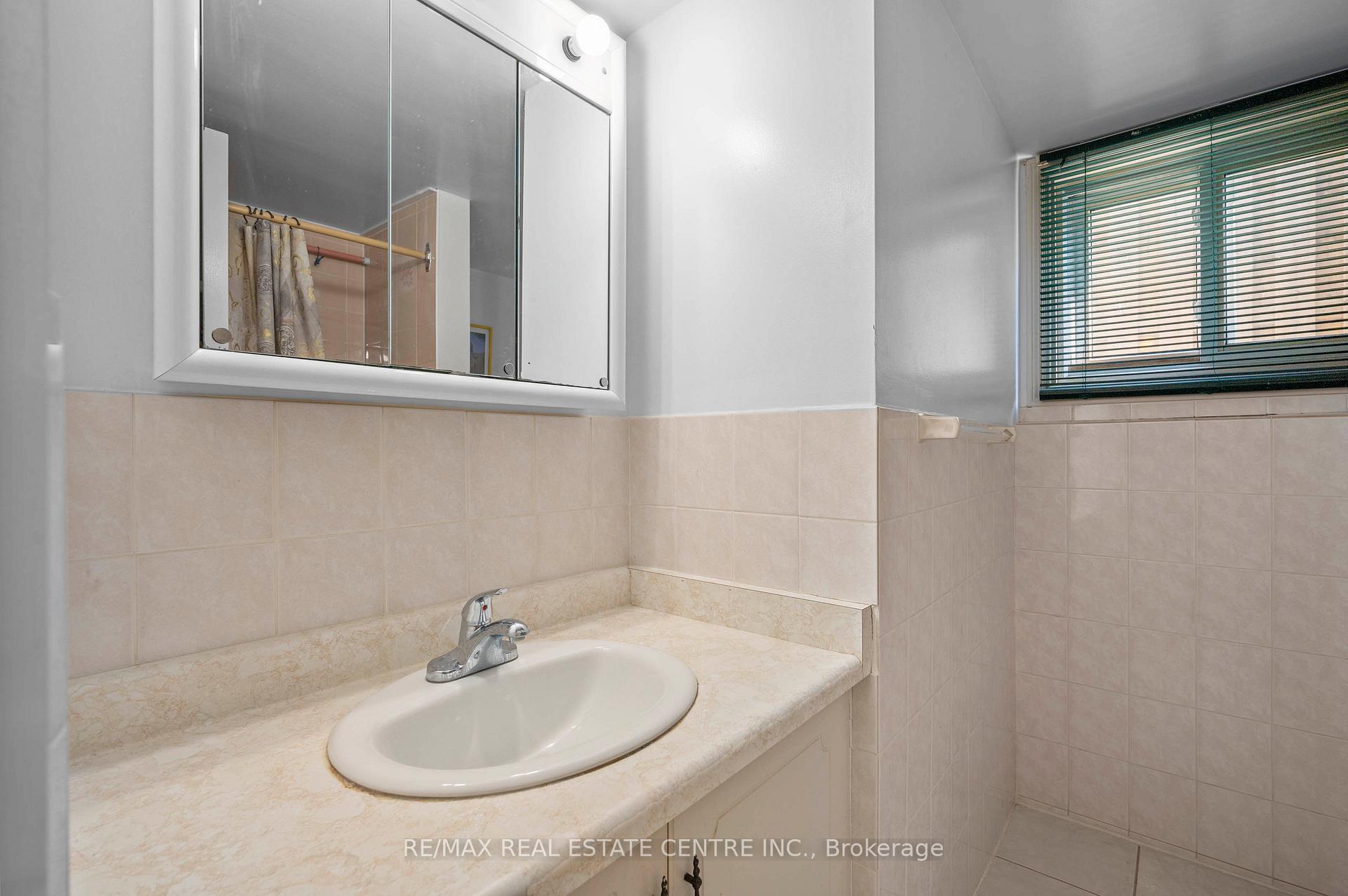 Photo 30 of 89 High Acres Crescent, Kitchener — HOMEH