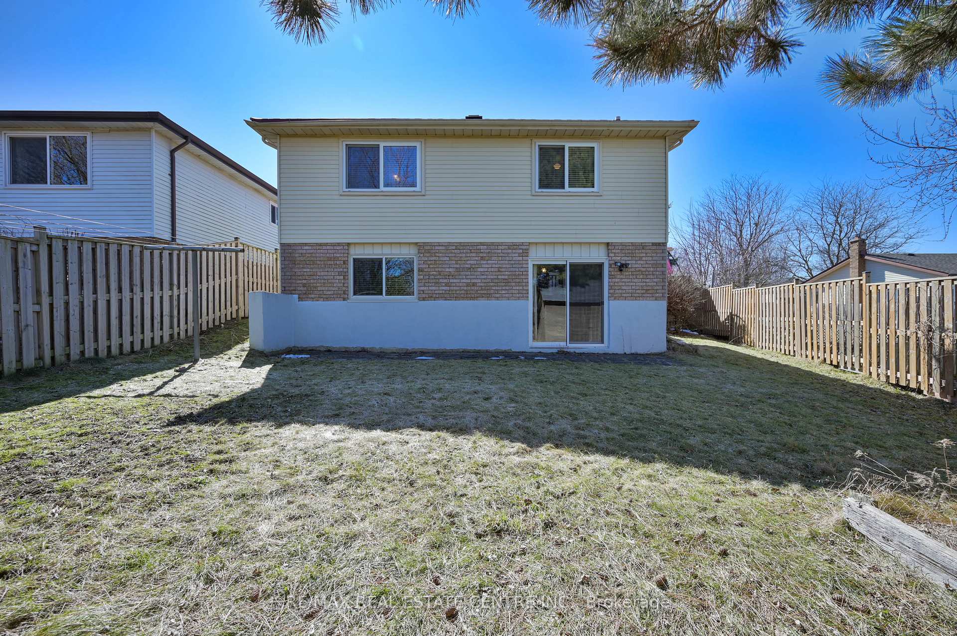 Photo 38 of 89 High Acres Crescent, Kitchener — HOMEH