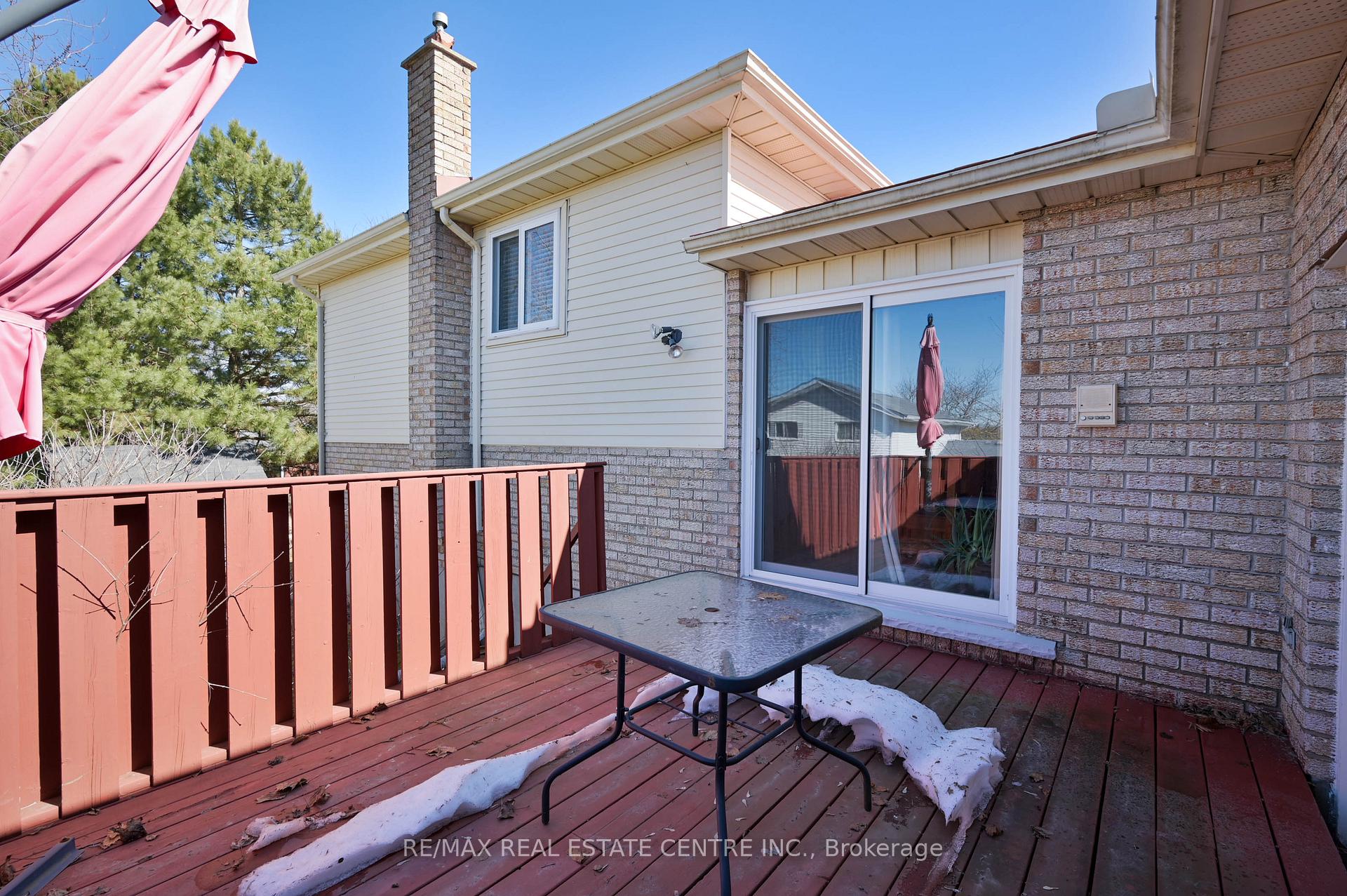 Photo 41 of 89 High Acres Crescent, Kitchener — HOMEH