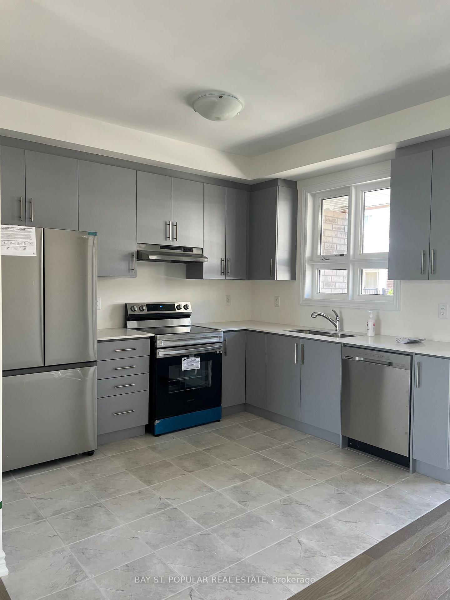 Photo 6 of 76 Imperial College Lane, Markham, Wismer — HOMEH