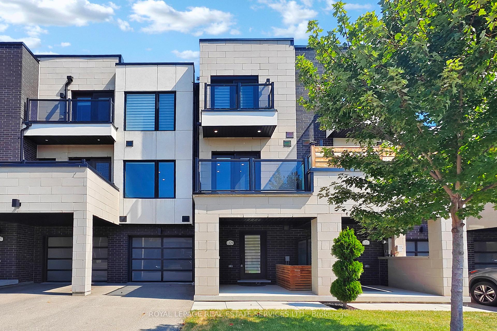 Front of 1329 Clarriage Court