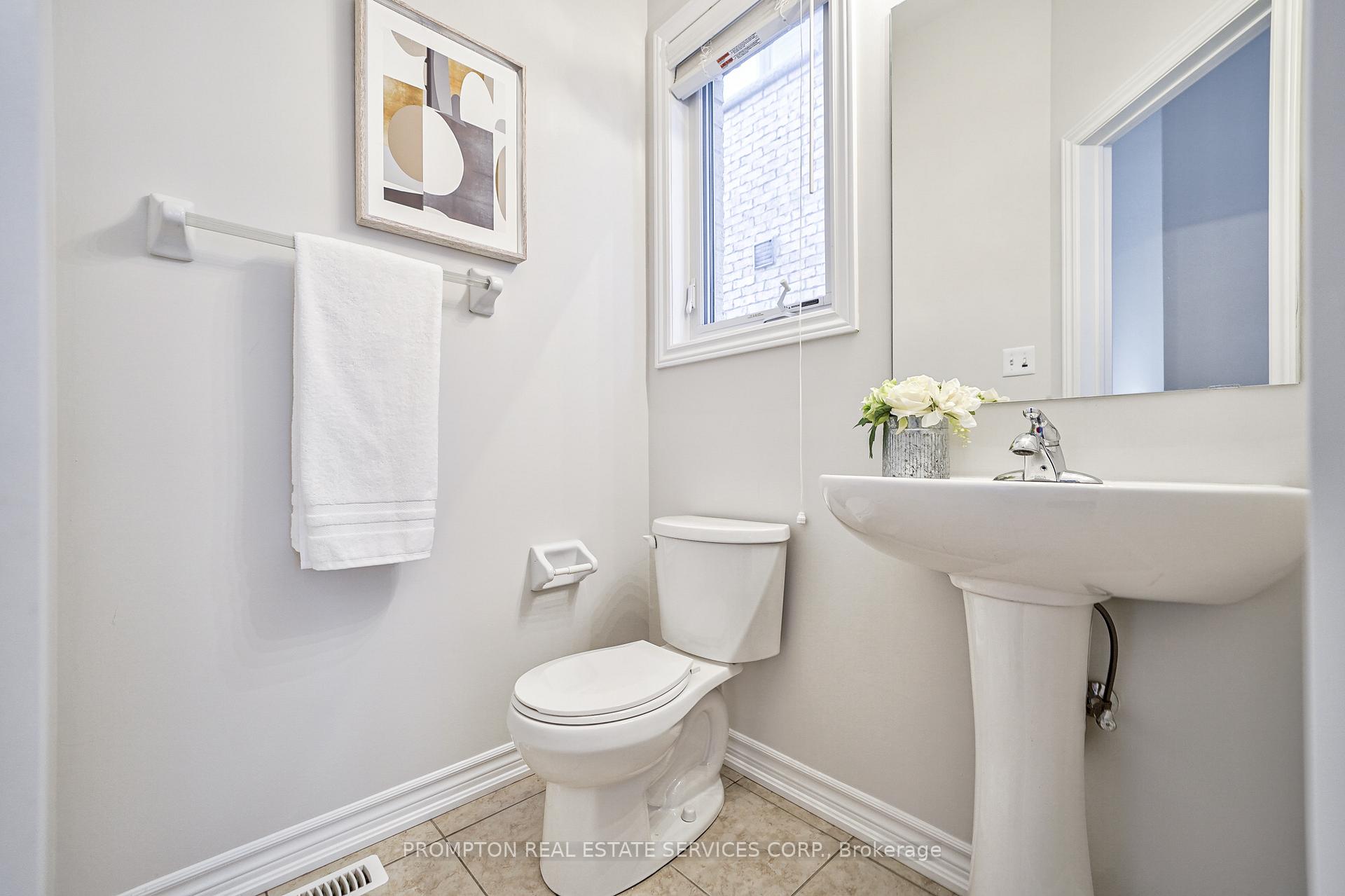 Photo 6 of 26 Memon Place, Markham, Wismer — HOMEH
