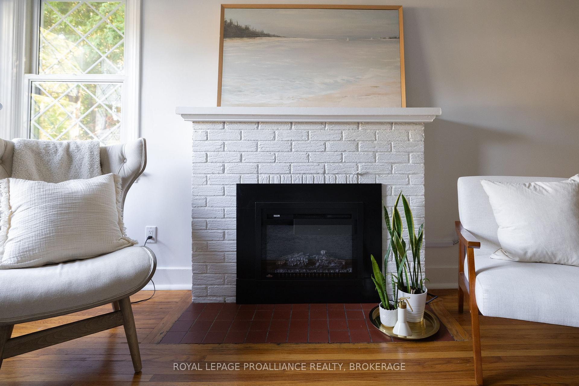 Photo 5 of 46 McMichael Street, Kingston, West of Sir John A. Blvd — HOMEH