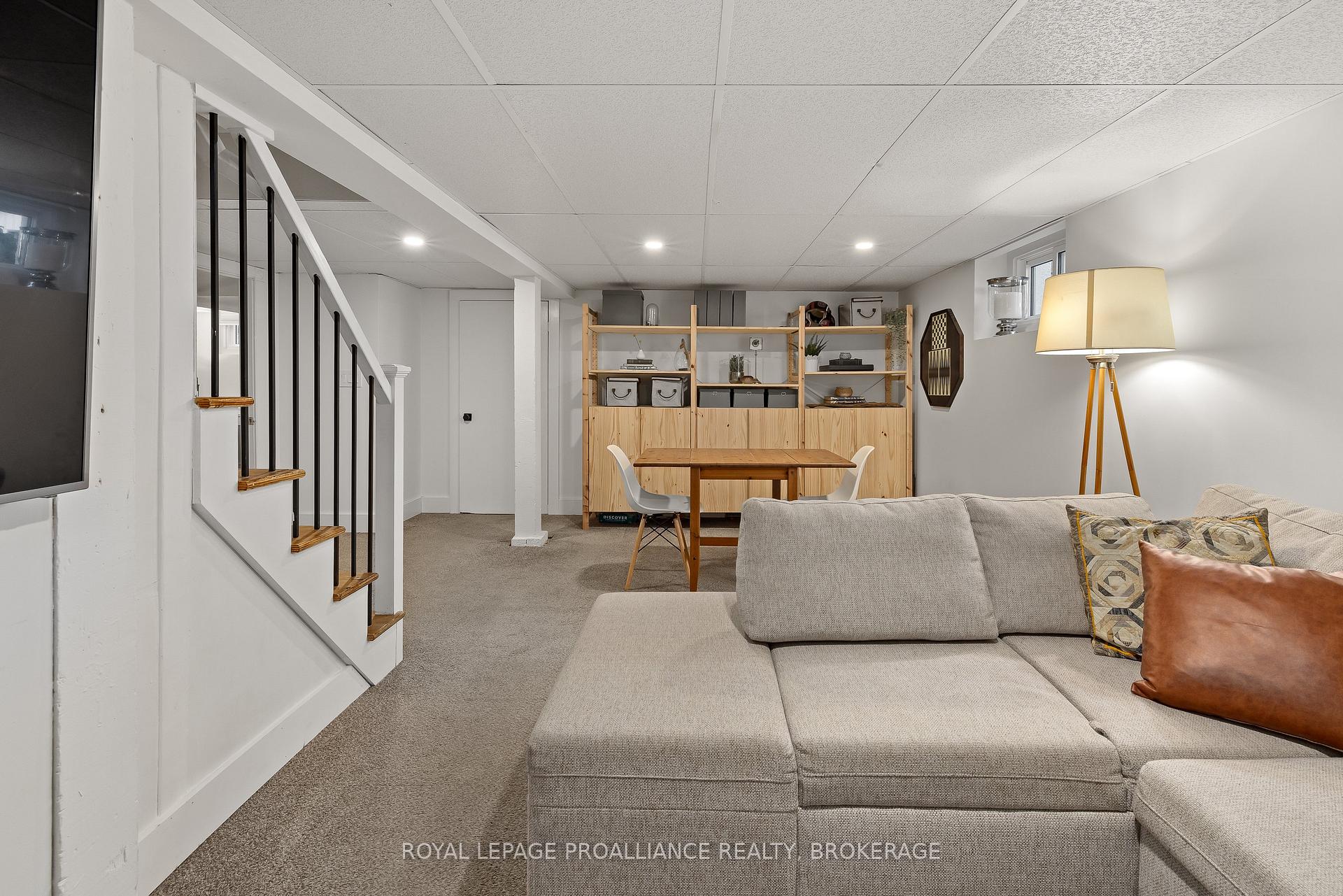 Photo 37 of 46 McMichael Street, Kingston, West of Sir John A. Blvd — HOMEH