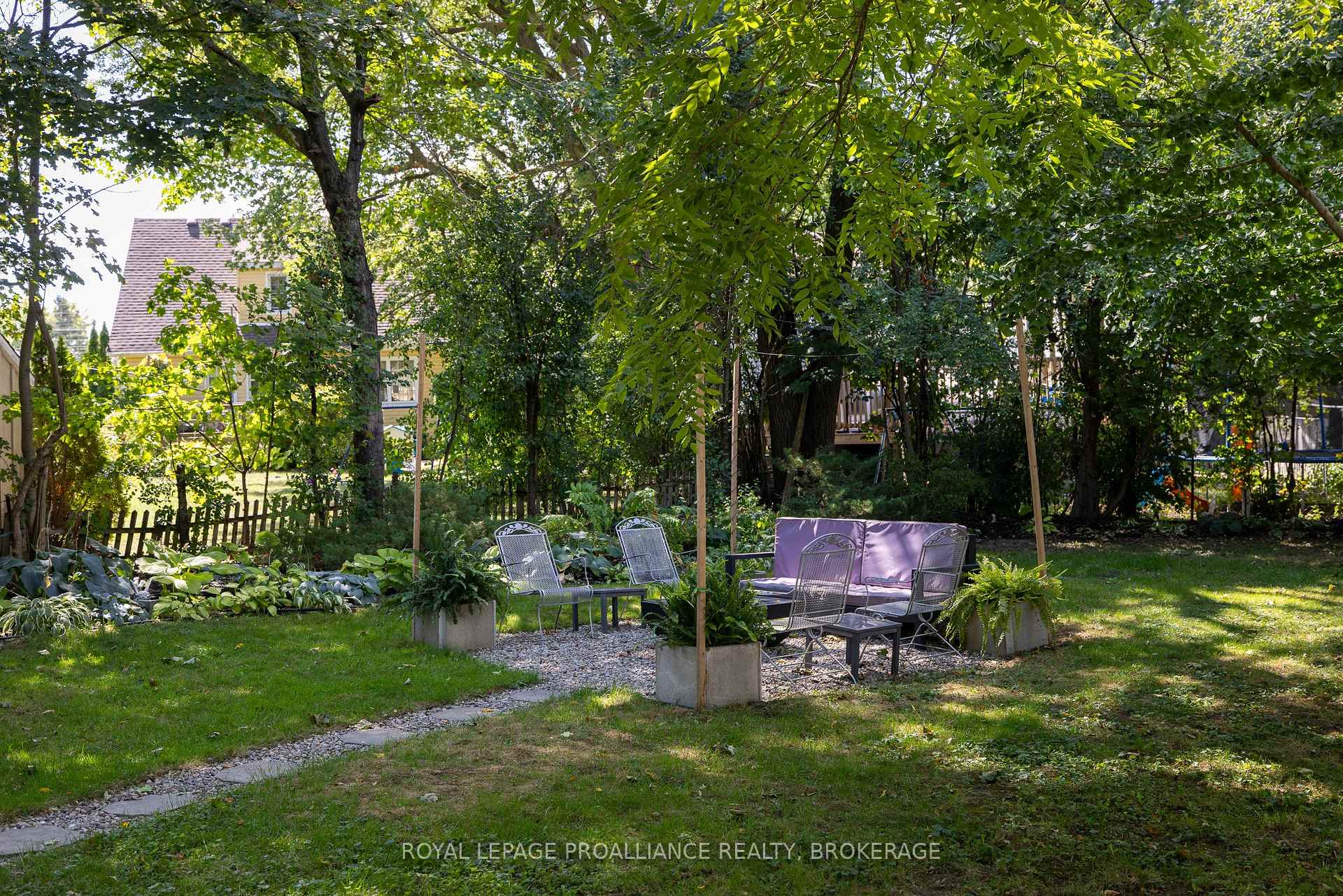Photo 48 of 46 McMichael Street, Kingston, West of Sir John A. Blvd — HOMEH