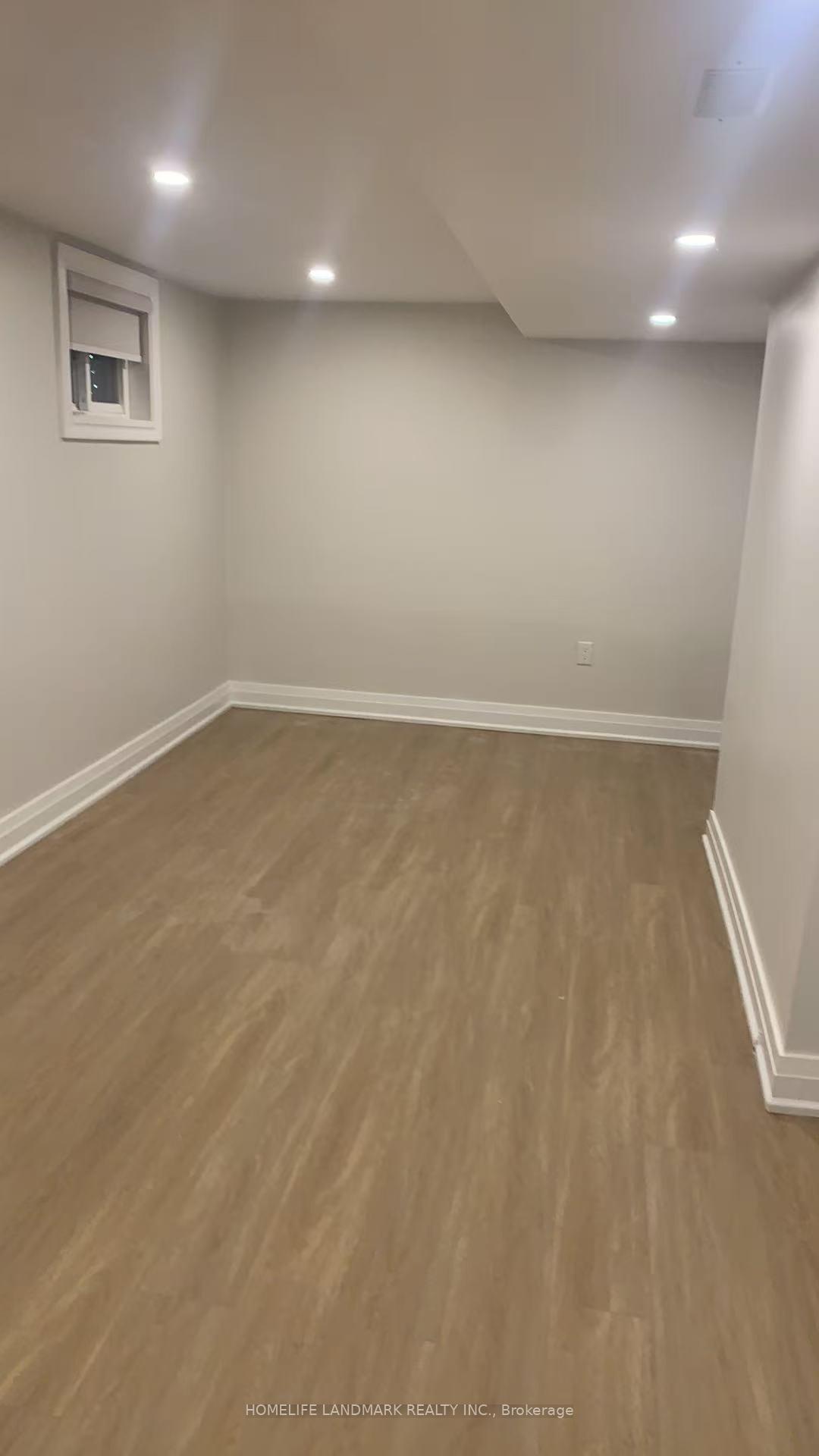 Photo 6 of 10 Winridge Drive, Markham, Milliken Mills East — HOMEH