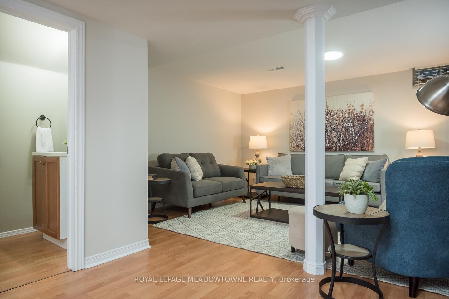 Photo 10 of 190 Hampshire Way, Milton, Dempsey — HOMEH