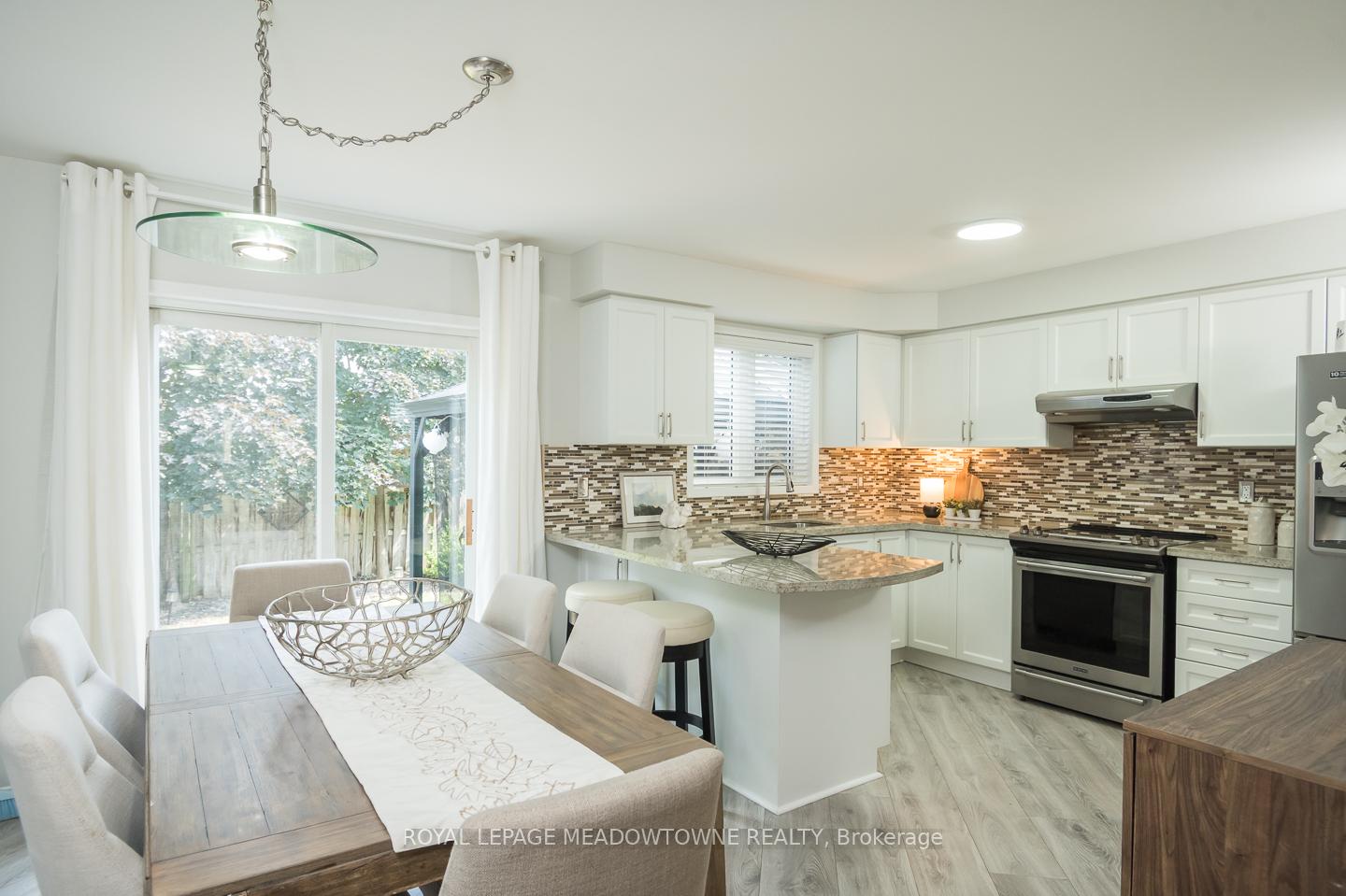 Photo 22 of 190 Hampshire Way, Milton, Dempsey — HOMEH