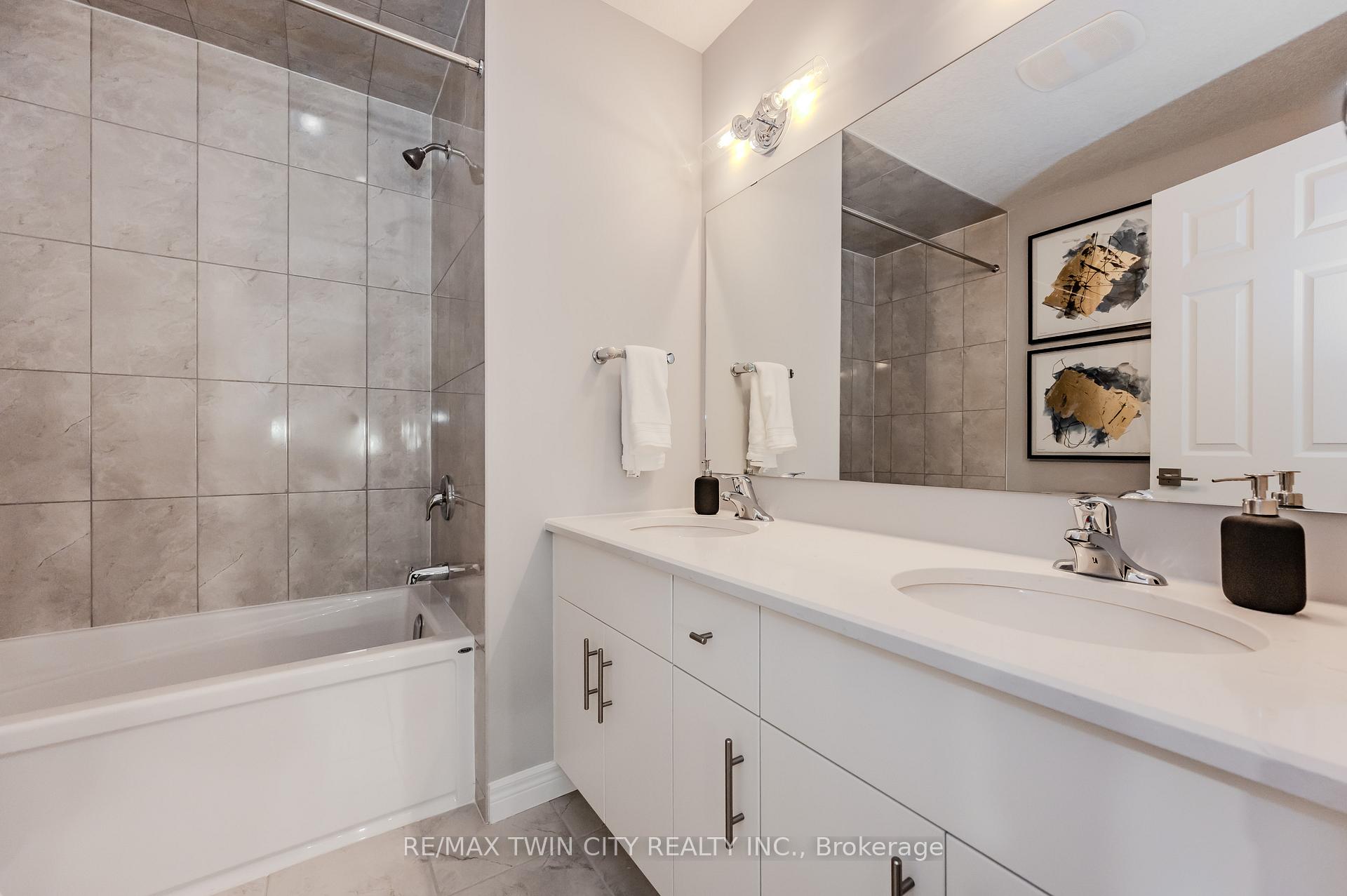 Photo 8 of 27 Spachman Street, Kitchener — HOMEH