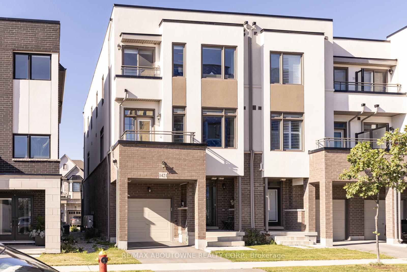 Front of 1421 Clarriage Court