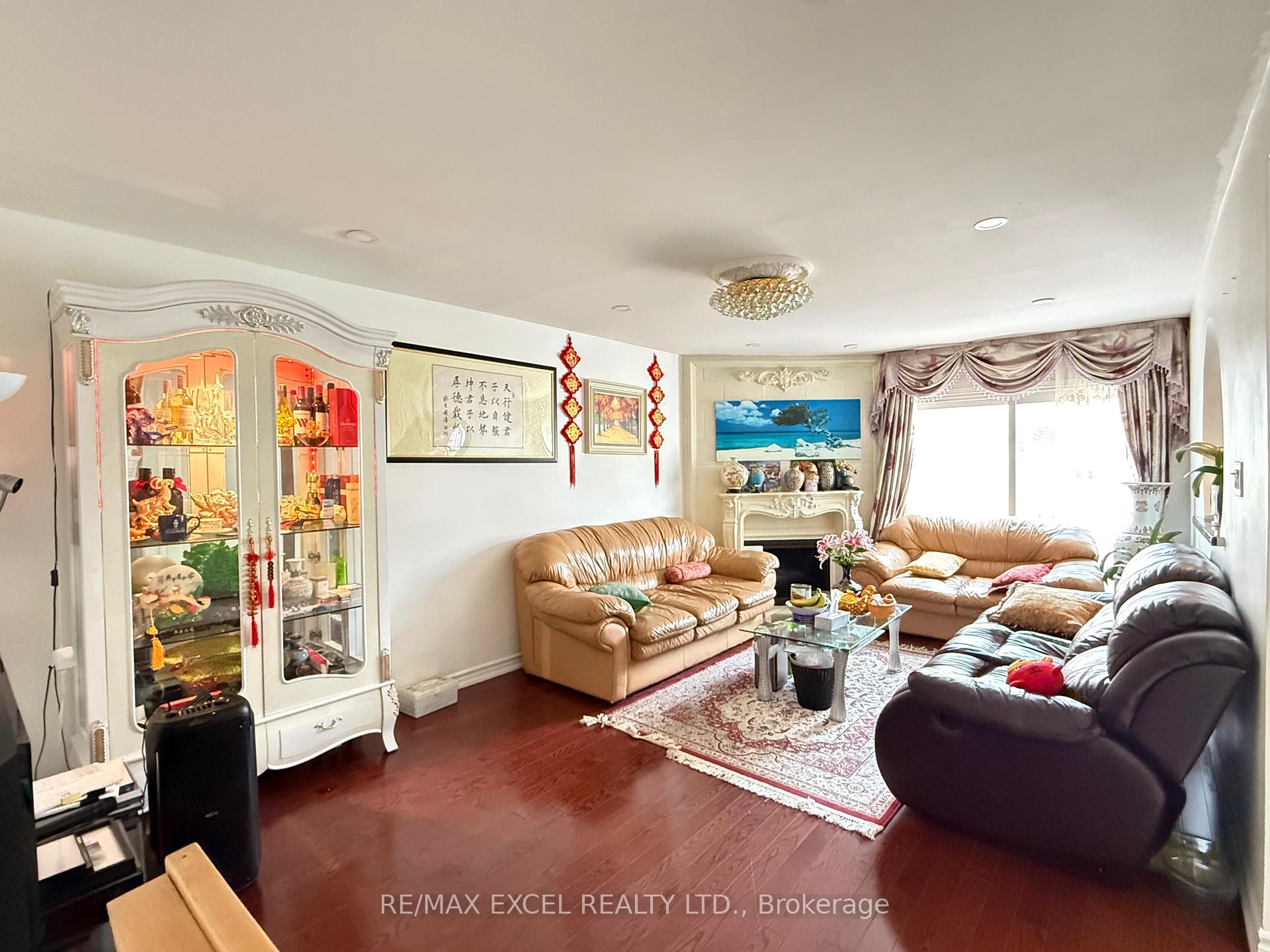 Photo 6 of 6 Cardiff Road, Markham, Milliken Mills East — HOMEH
