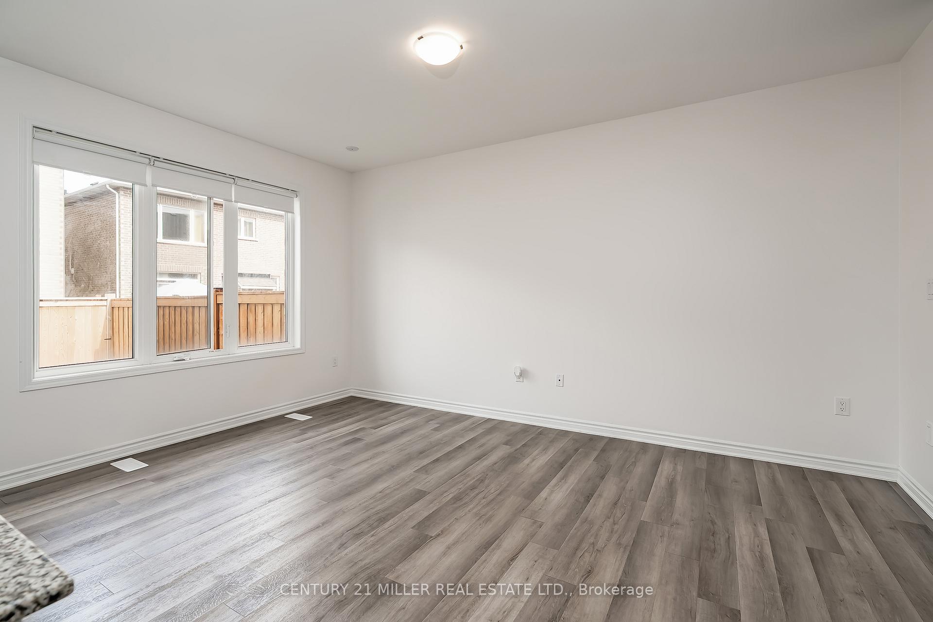 Photo 20 of 1554 Moira Crescent, Milton, Bowes — HOMEH
